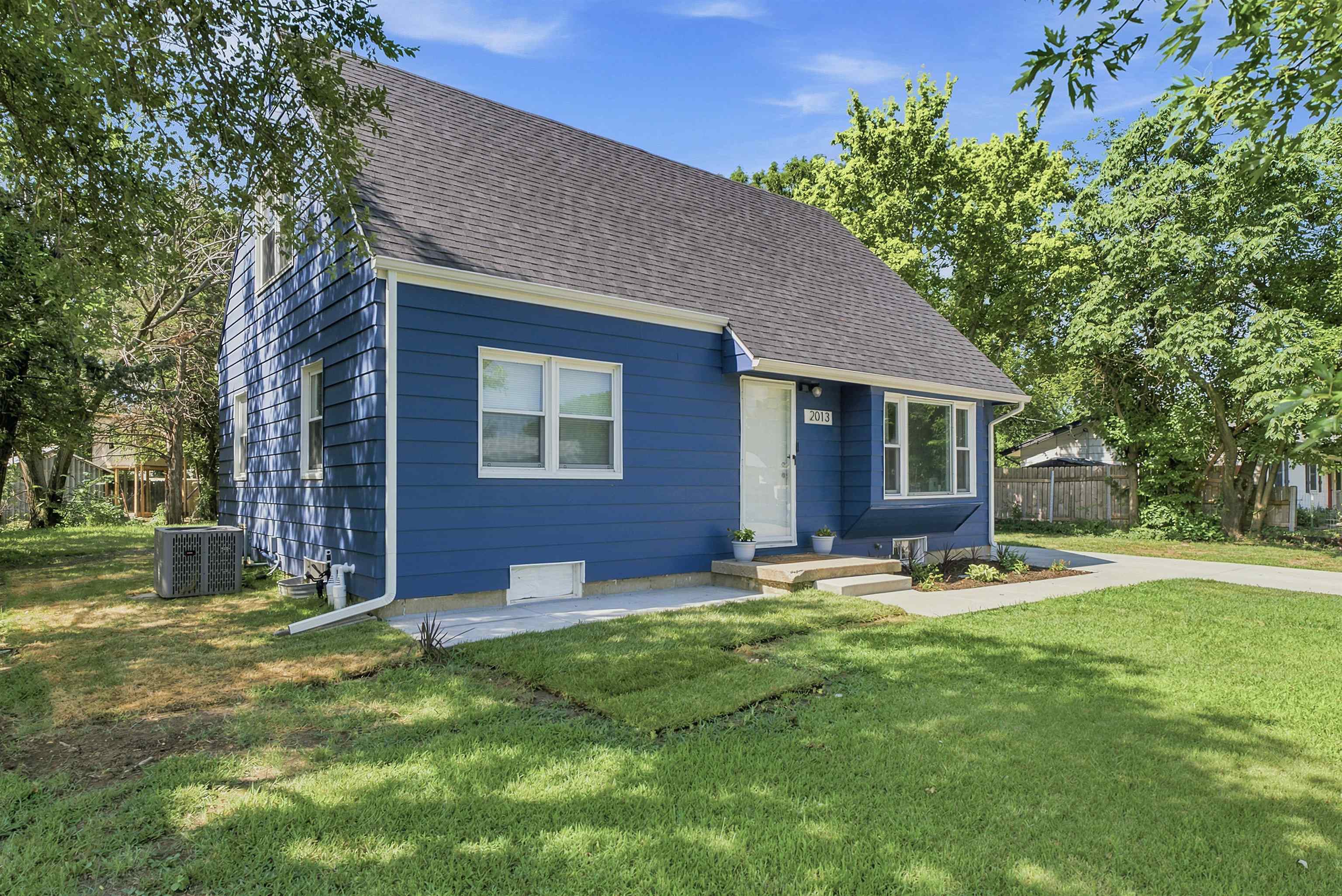2013 E Fairchild St, Park City, KS 67219