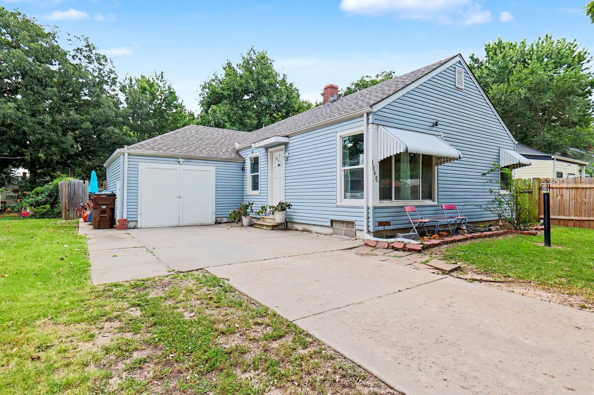 1048 N Pershing St, Wichita, KS 67208