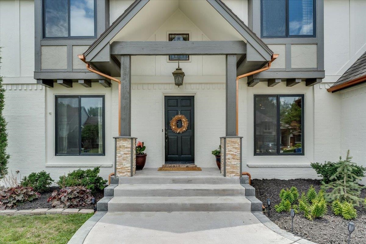 2857 N Tallgrass St, Wichita, KS 67226