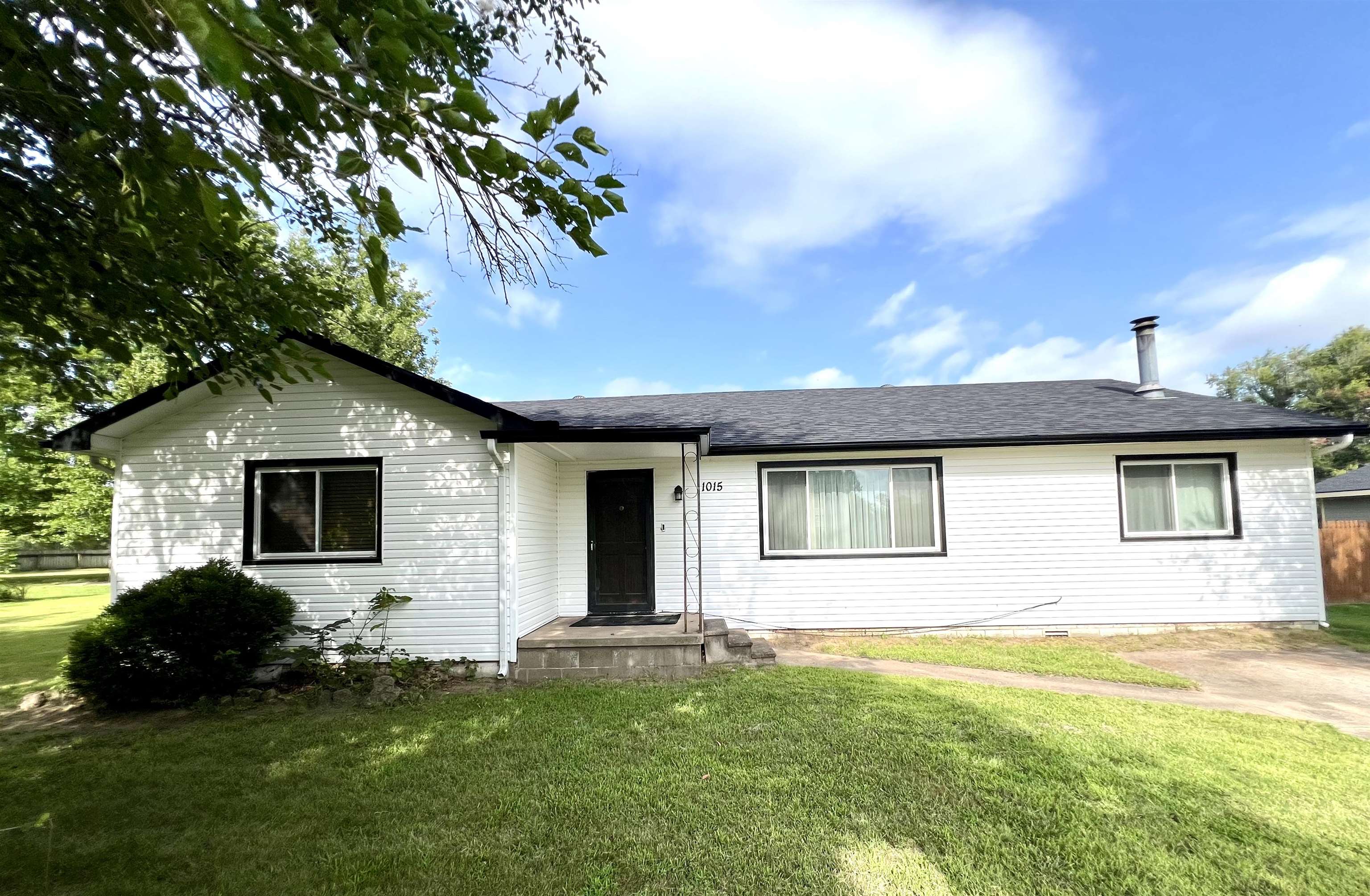 1015 N 10th, Arkansas City, KS 67005
