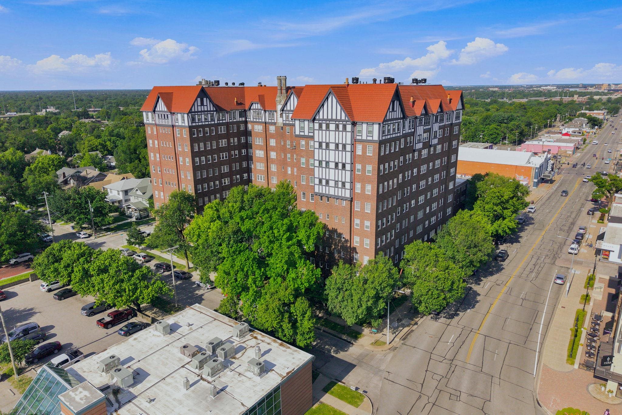115 S Rutan St #9b, Wichita, KS 67218