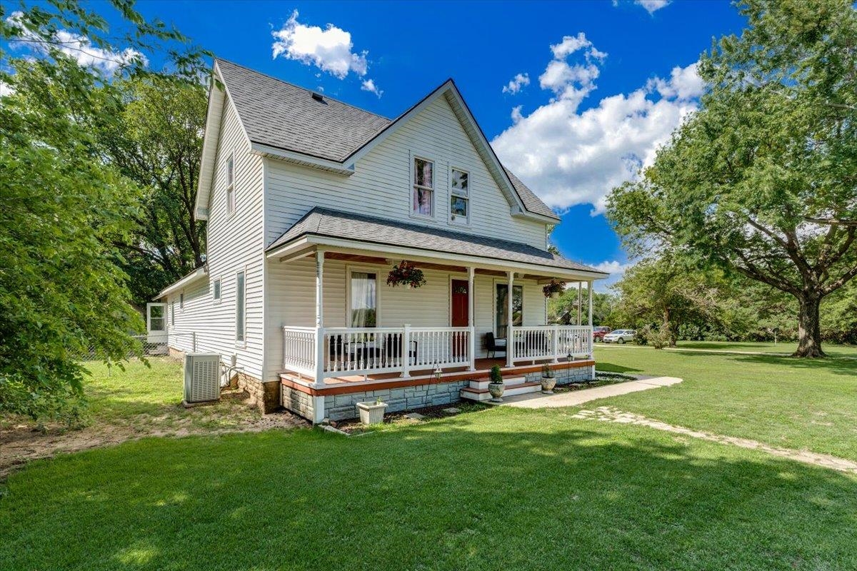 10809 W 95th St S, Clearwater, KS 67026