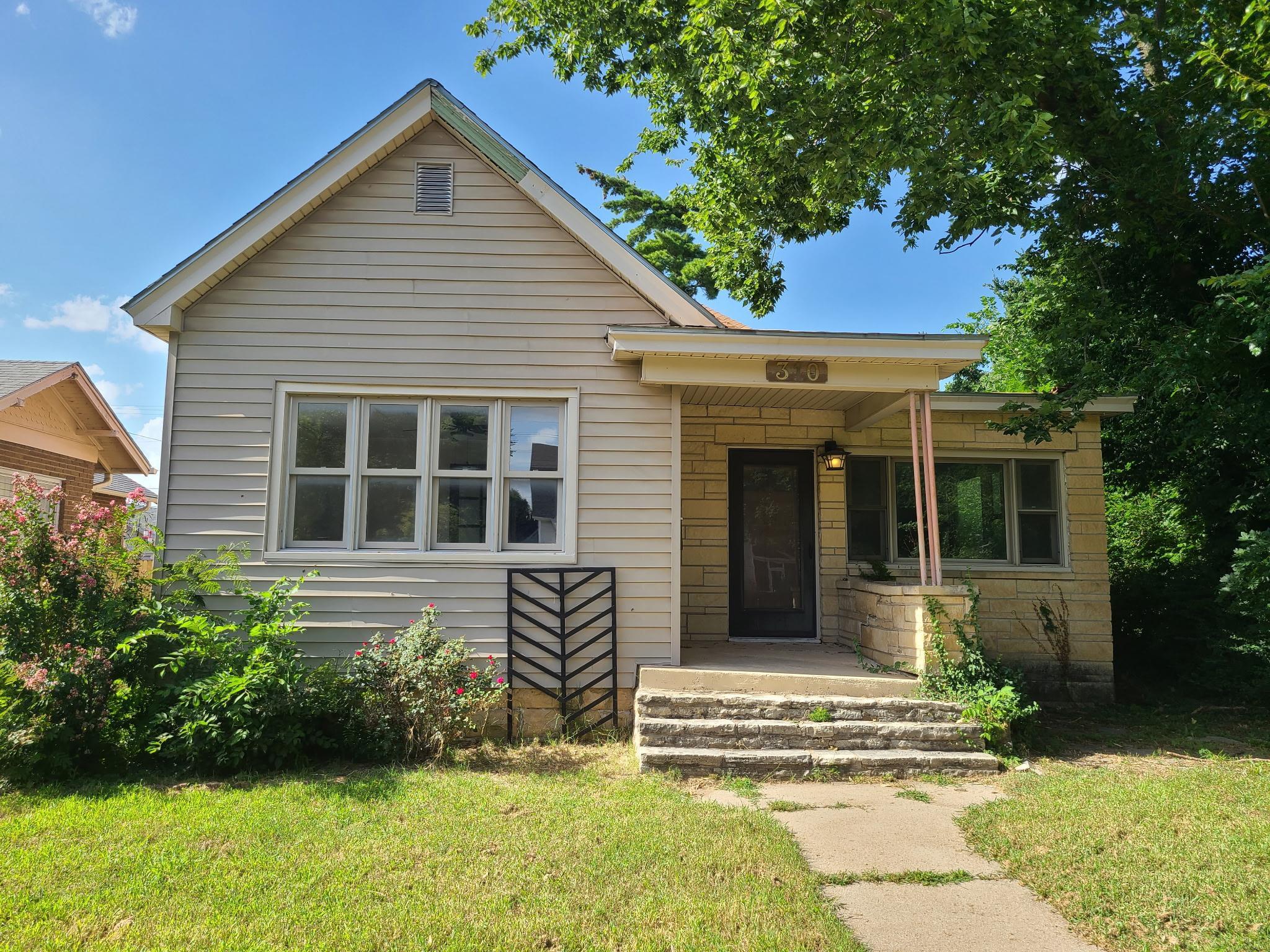 310 E 11th, Winfield, KS 67156