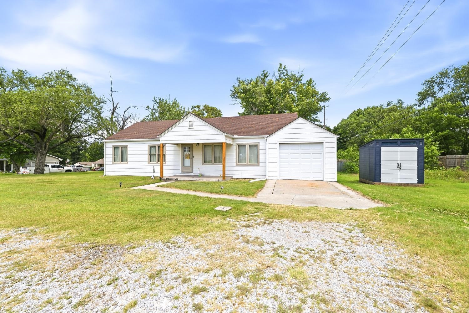 1206 N Bobbie, Augusta, KS 67010