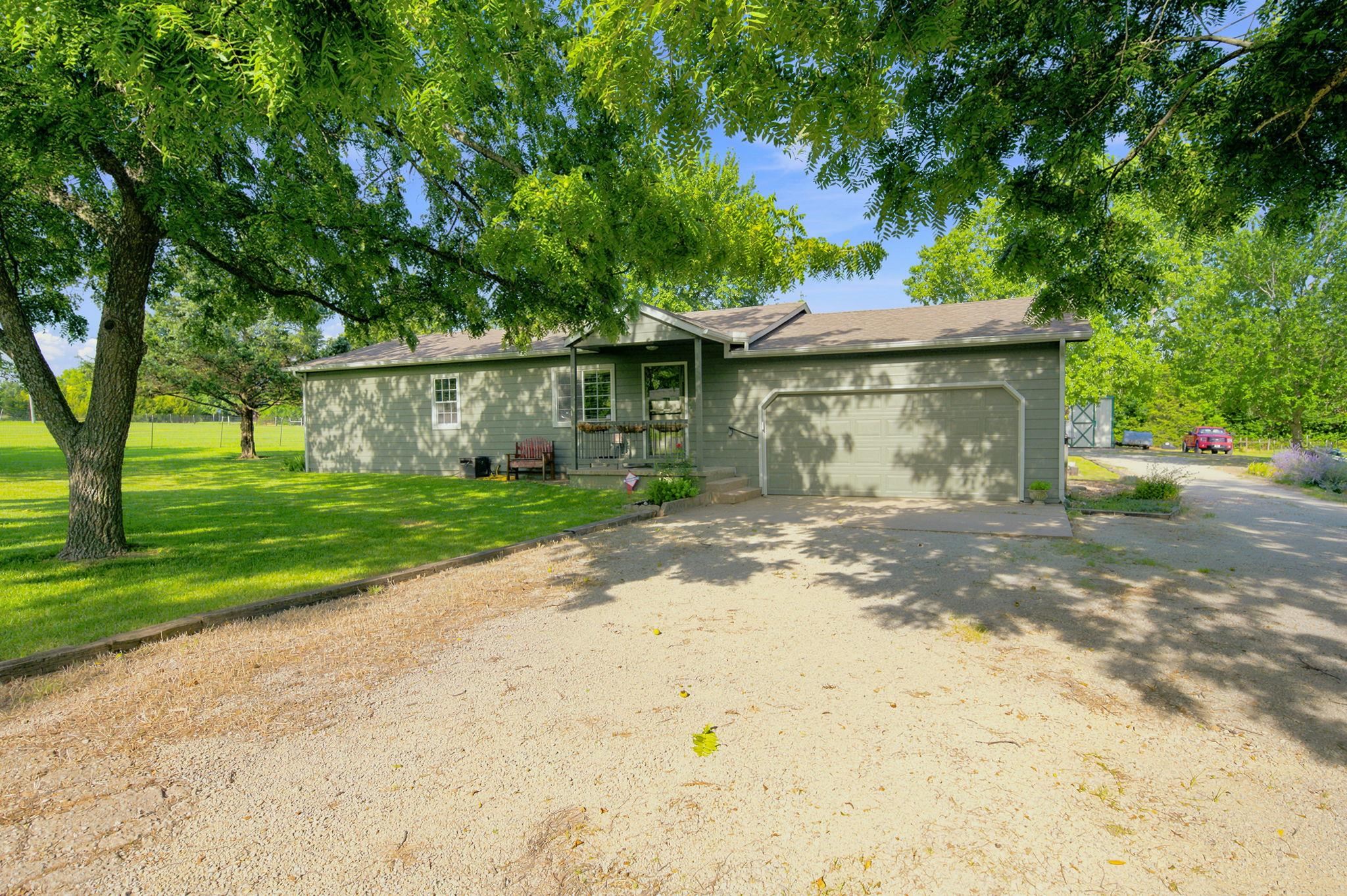 9565 SW Mcadoo Rd, Augusta, KS 67010