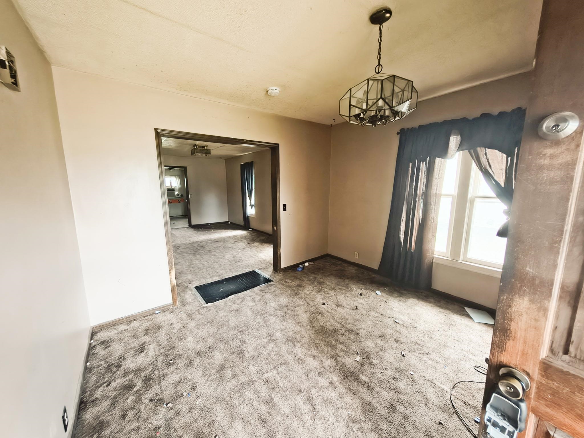 320 Center, Salina, KS 67401
