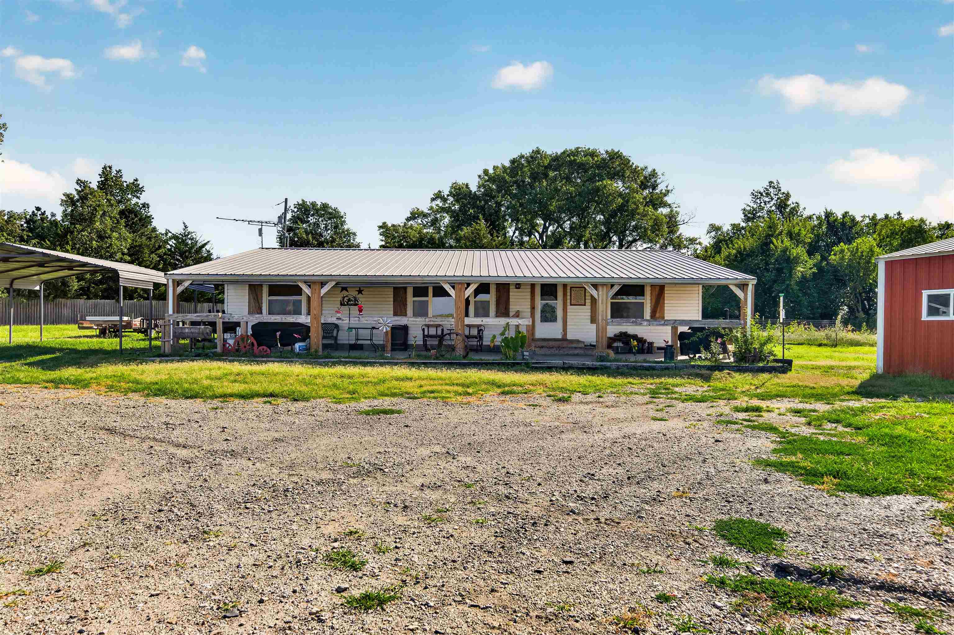 10150 SE Turkey Creek Rd, Leon, KS 67074