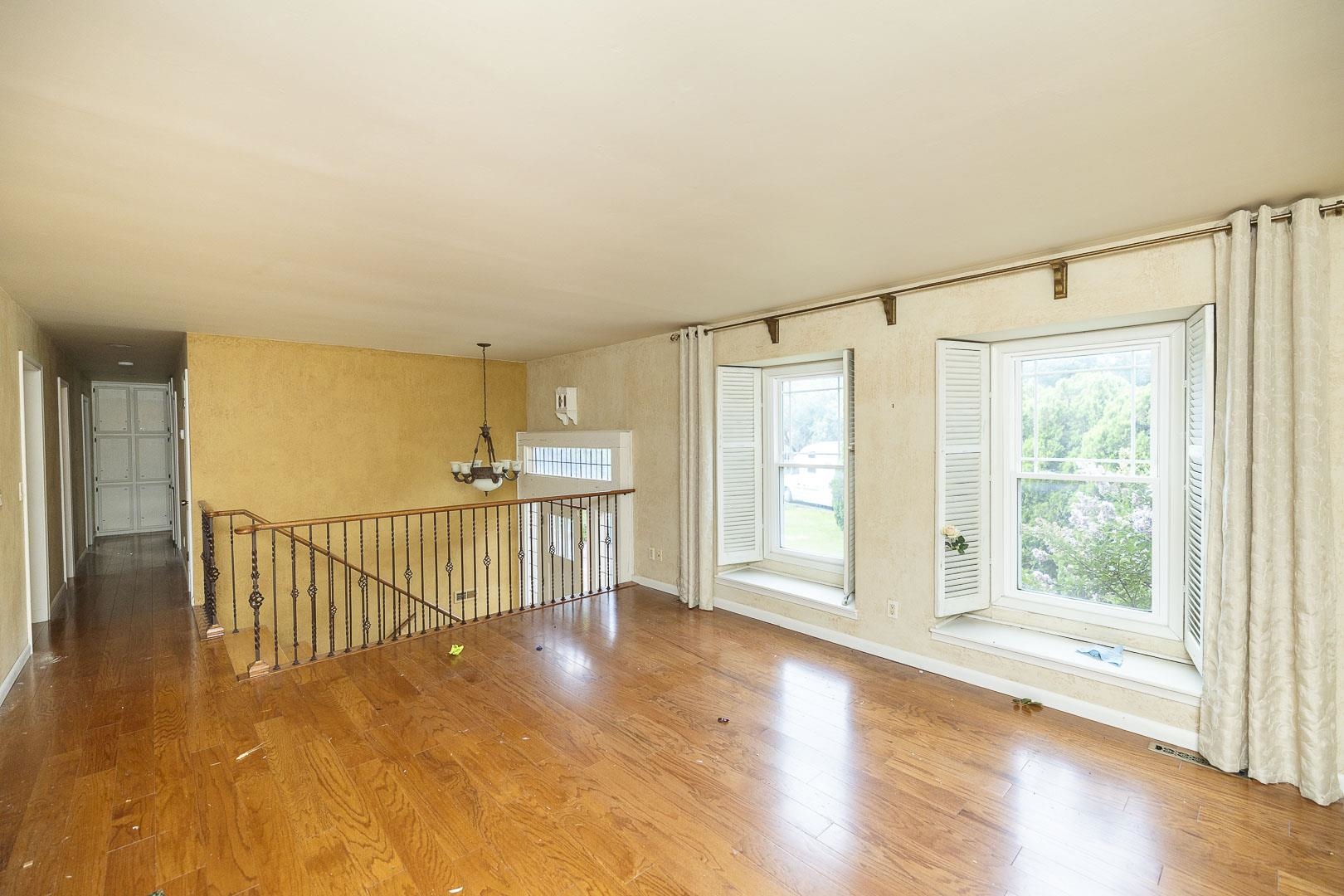 301 S Cardington, Wichita, KS 67209