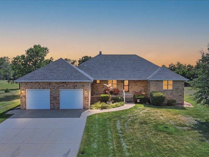 1401 E 93rd St N, Park City, KS 67147