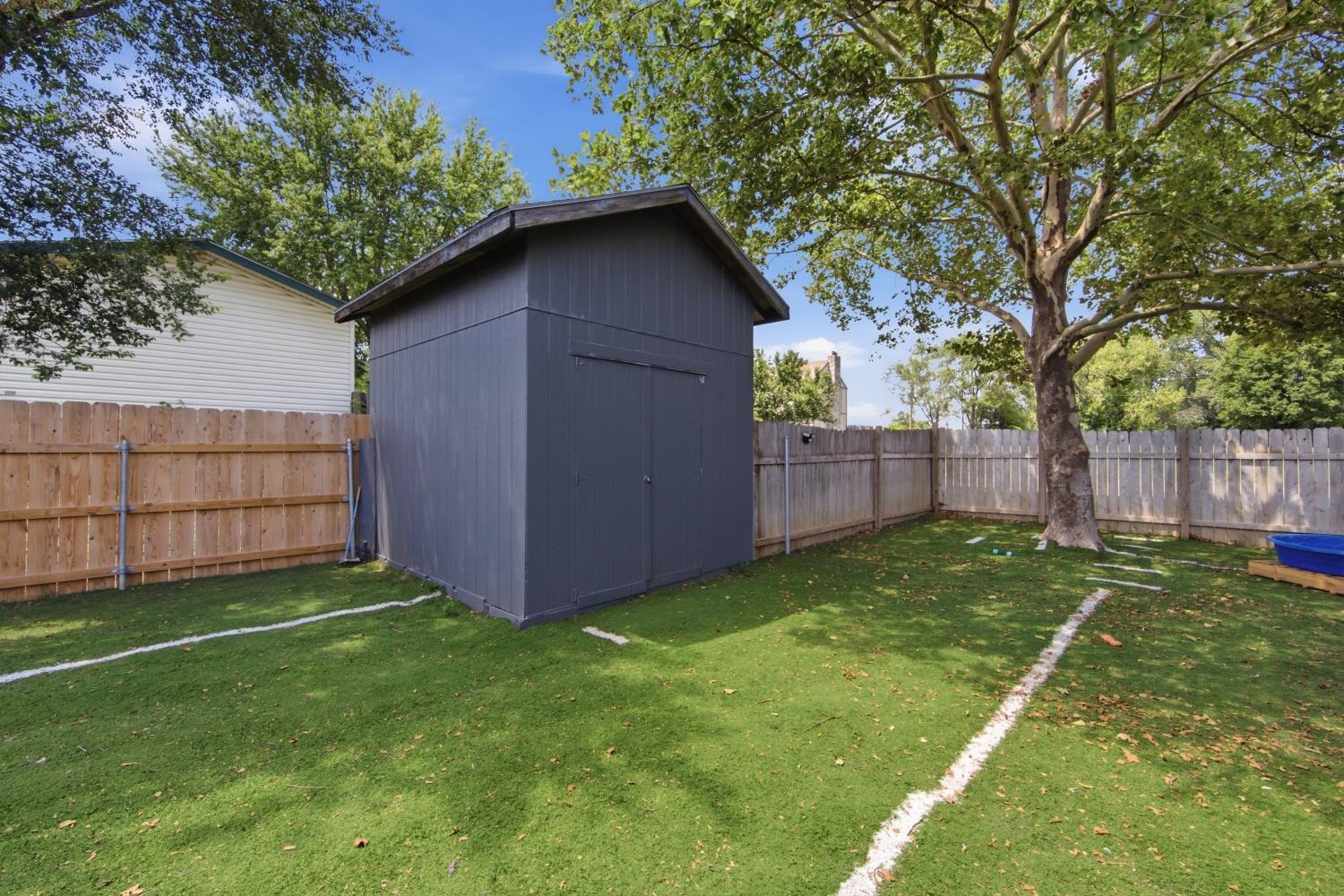 911 E Kelly, Augusta, KS 67010