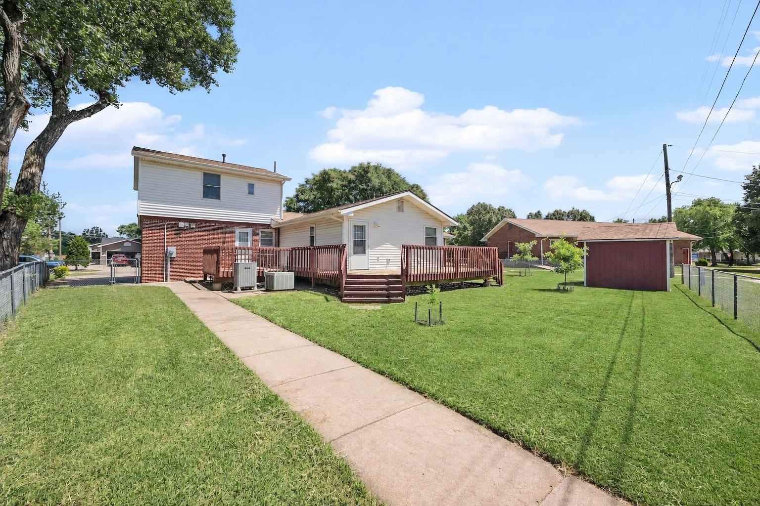 6321 N Ulysses St, Wichita, KS 67219-1721