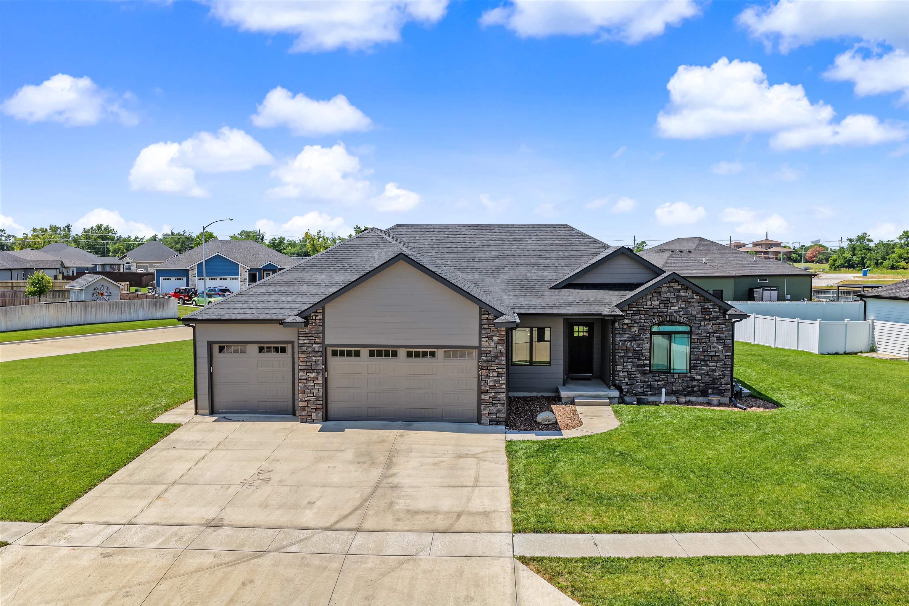 2744 Wet Stone Dr, Salina, KS 67401
