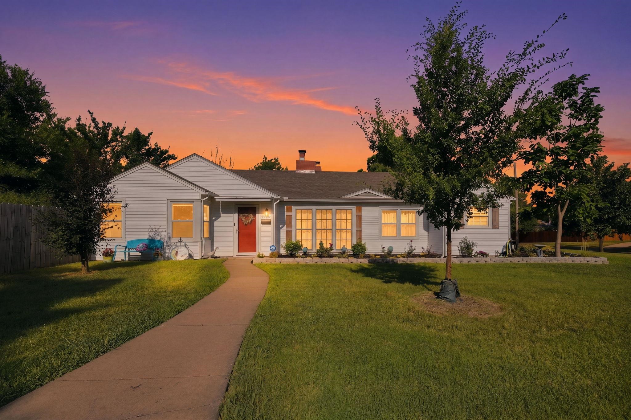 353 N Pinecrest Ave, Wichita, KS 67208