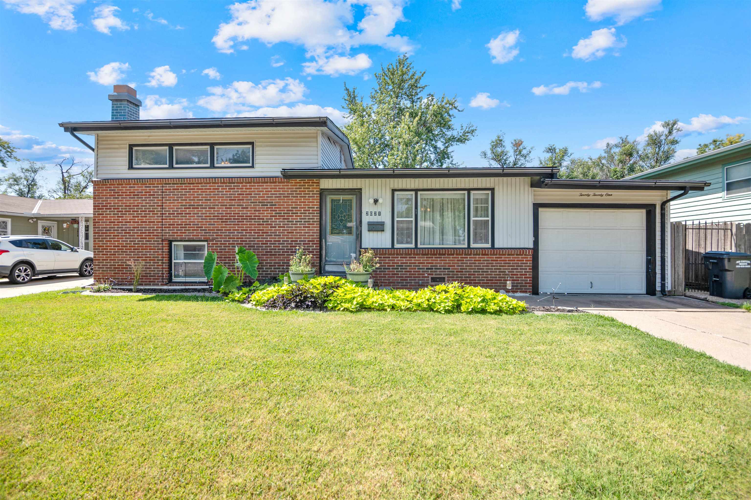 2021 W Rita Ave, Wichita, KS 67213