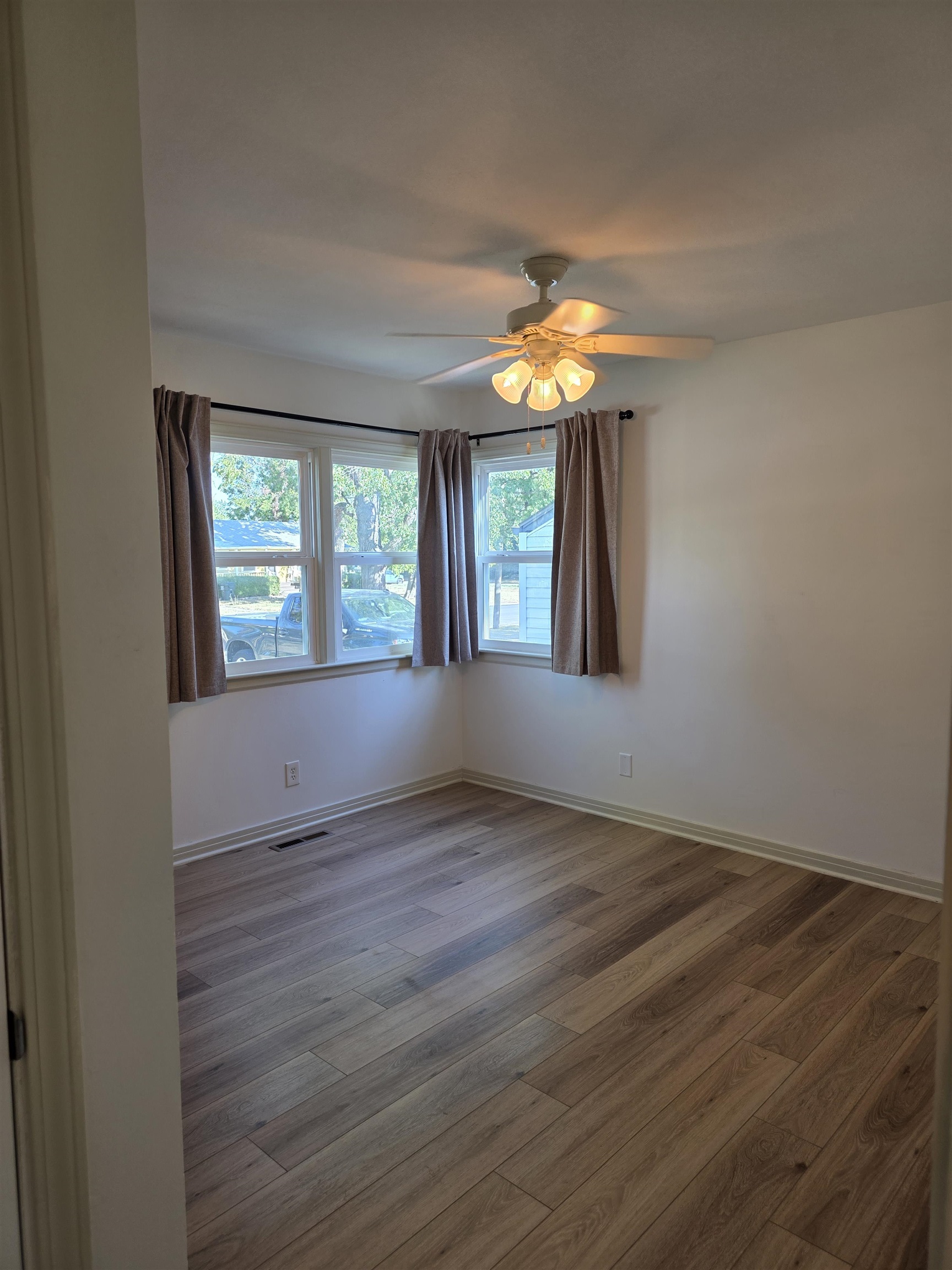 215 Spruce, Halstead, KS 67056