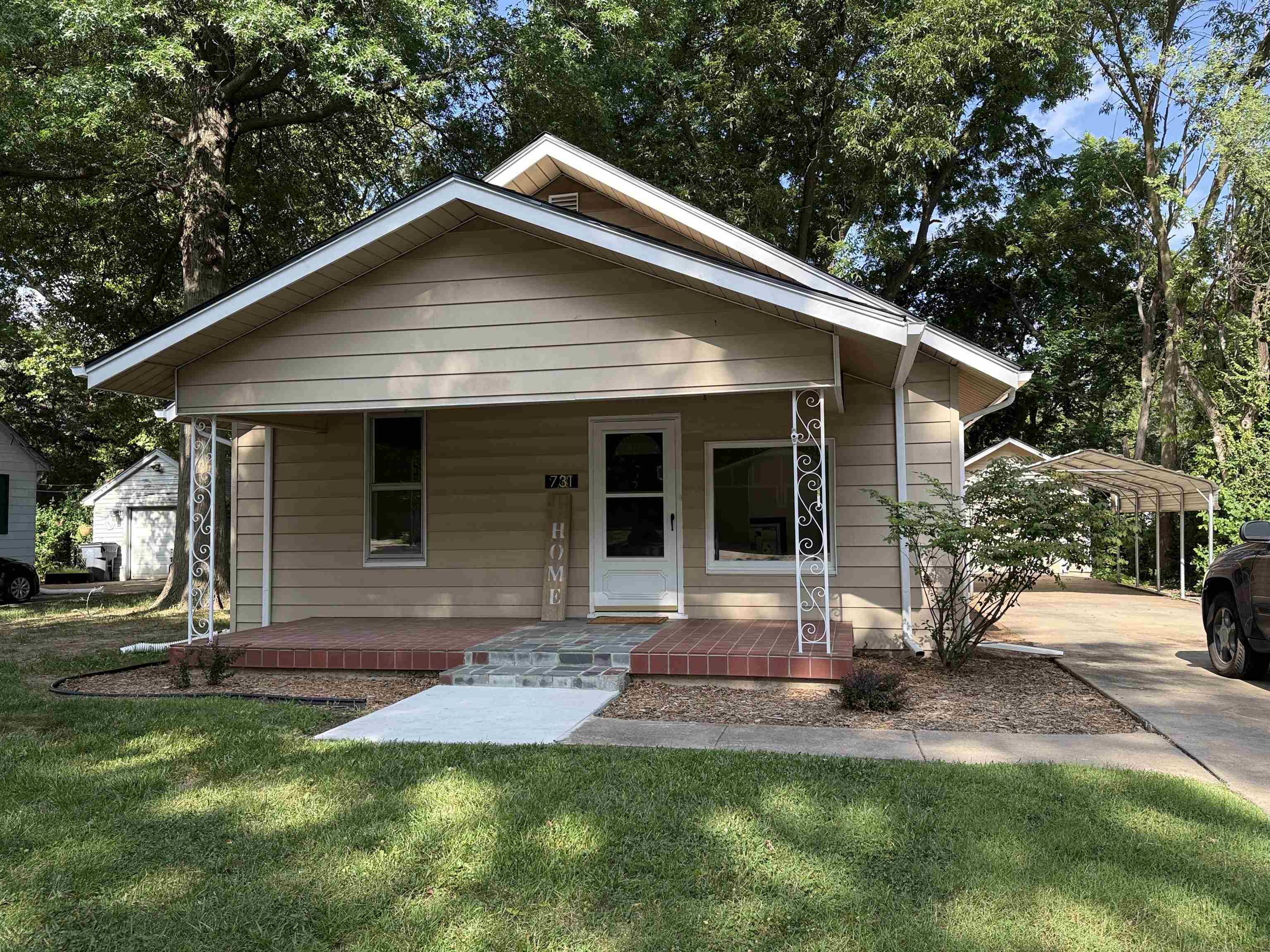 731 S Belmont St, Wichita, KS 67218