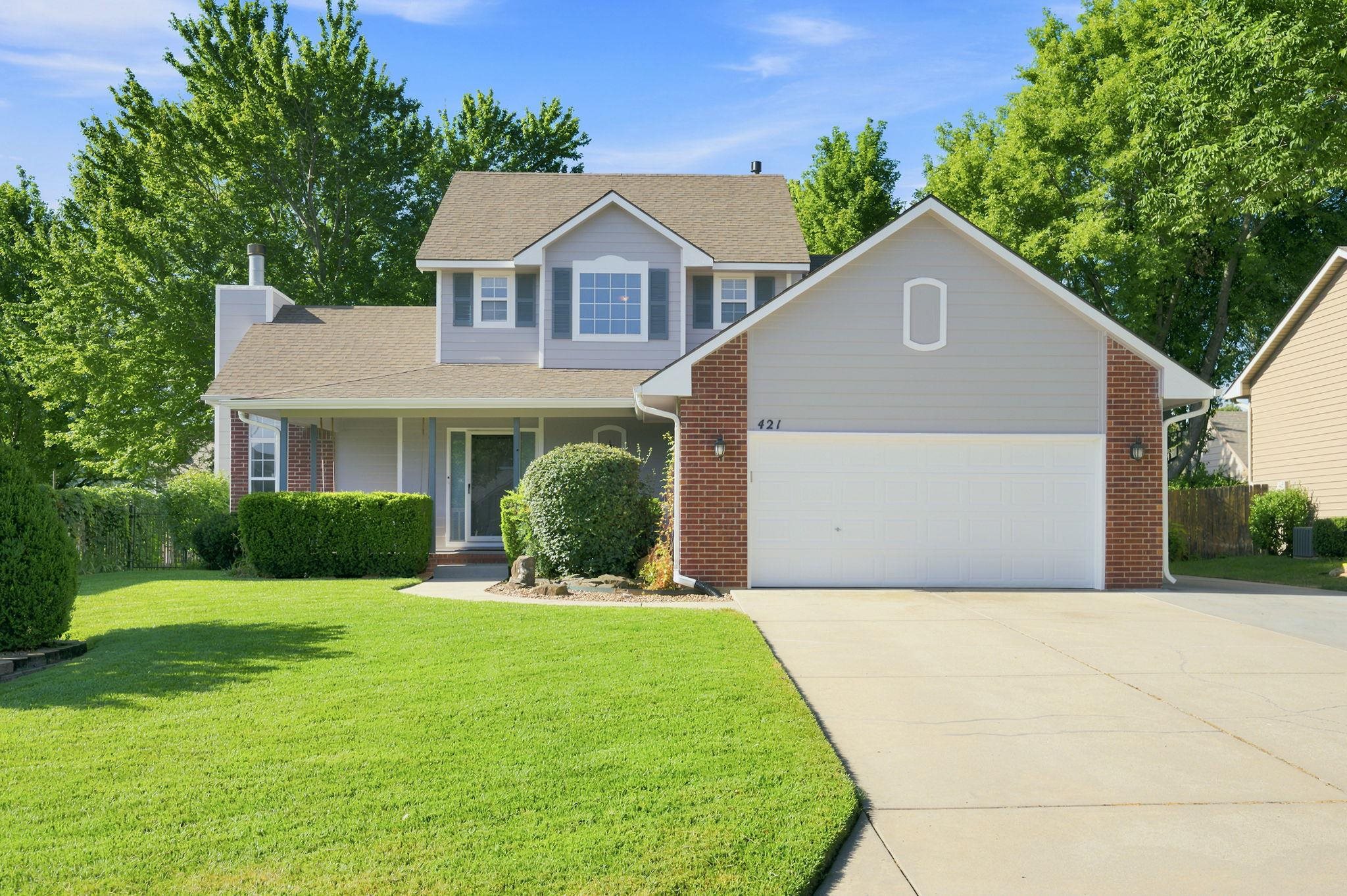 421 E Wild Plum Rd, Derby, KS 67037