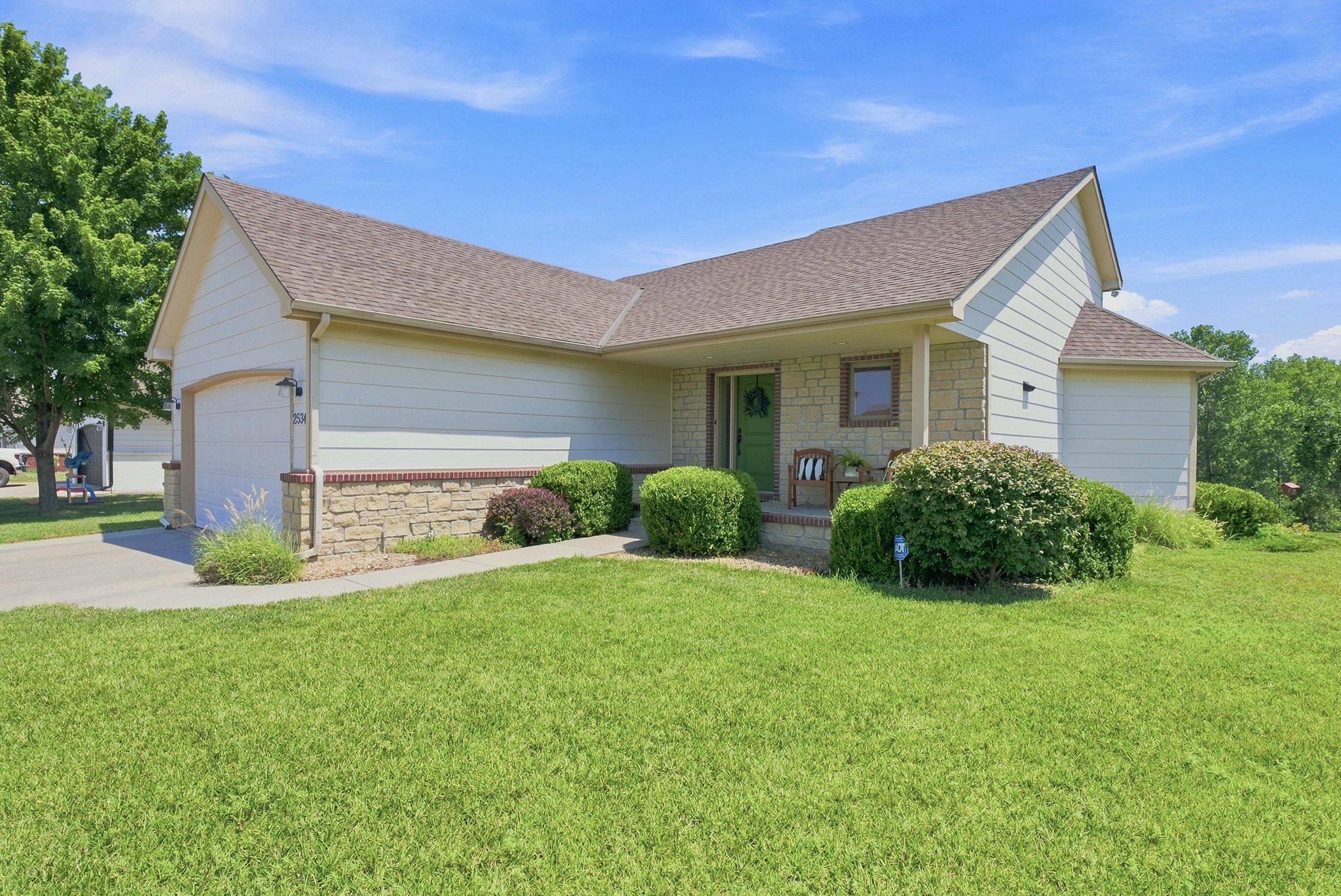 2534 N Davin Cir, Wichita, KS 67226