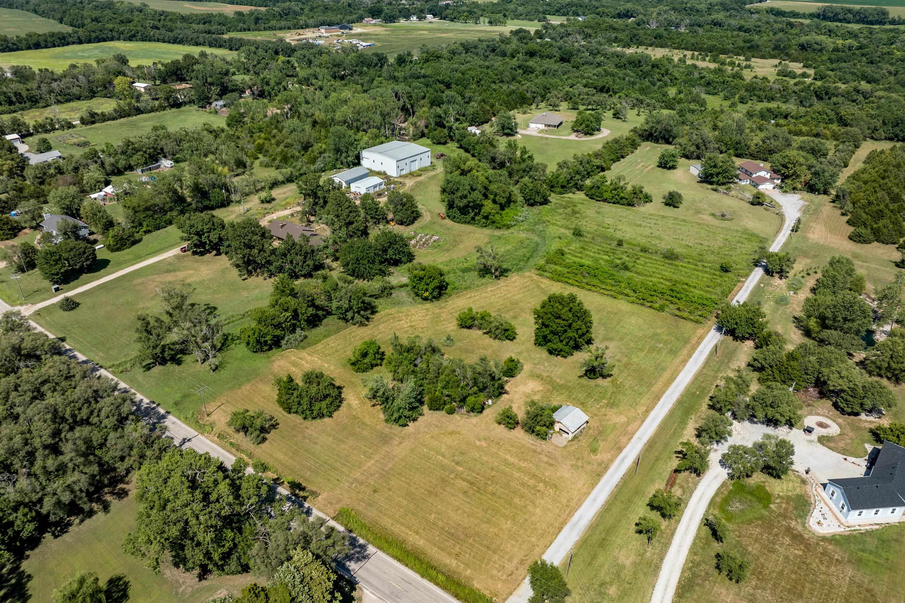 1378 N Hydraulic Rd, Mulvane, KS 67110