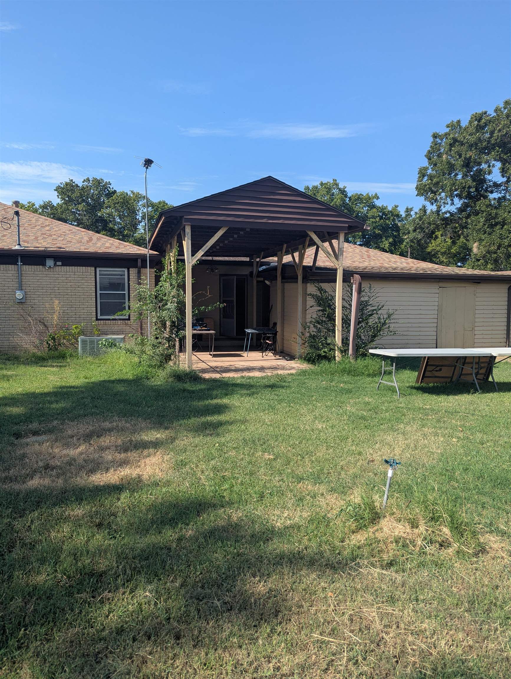 4954 N Sullivan, Wichita, KS 67204
