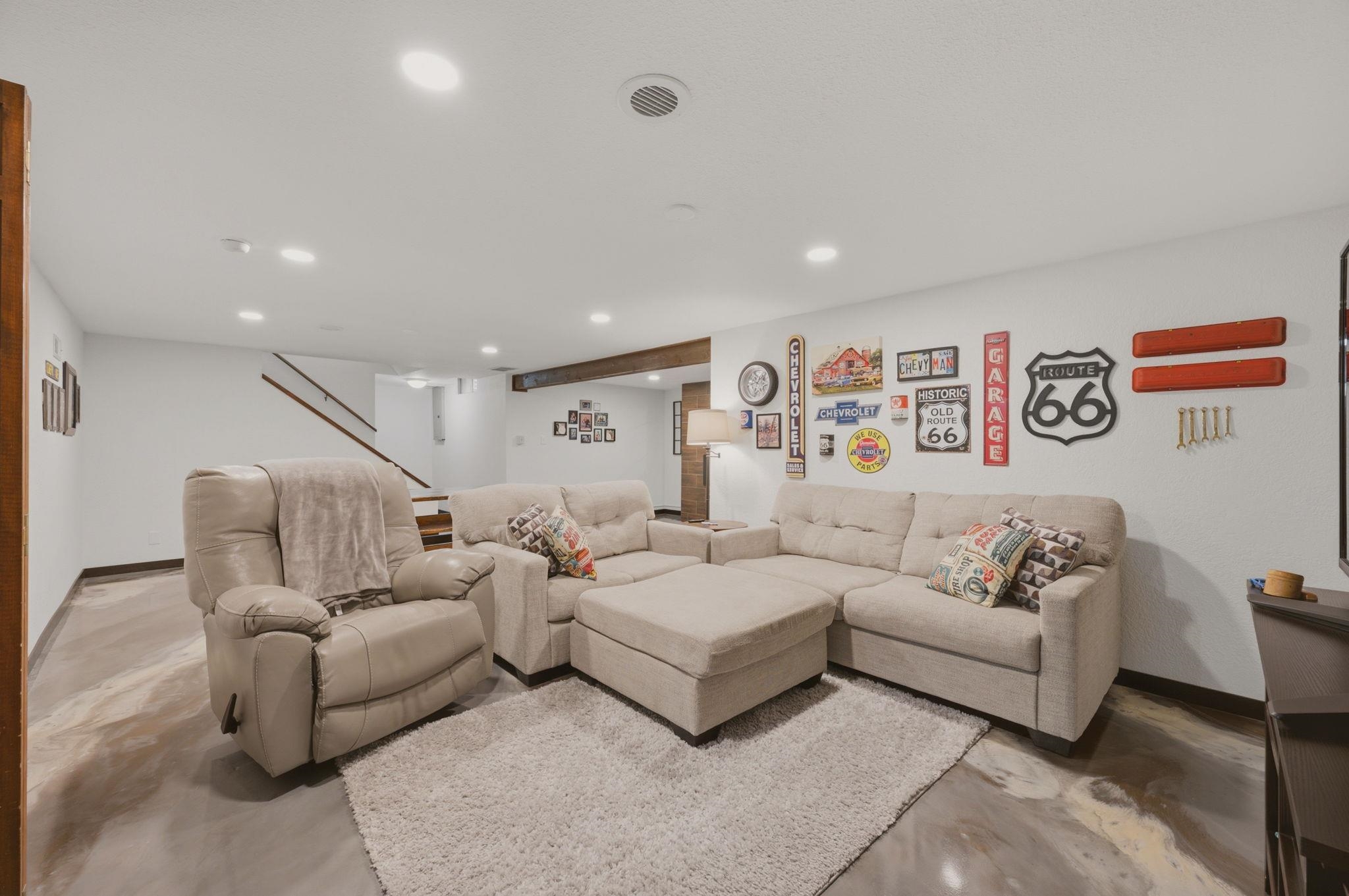 608 E Meadow Rd, El Dorado, KS 67042