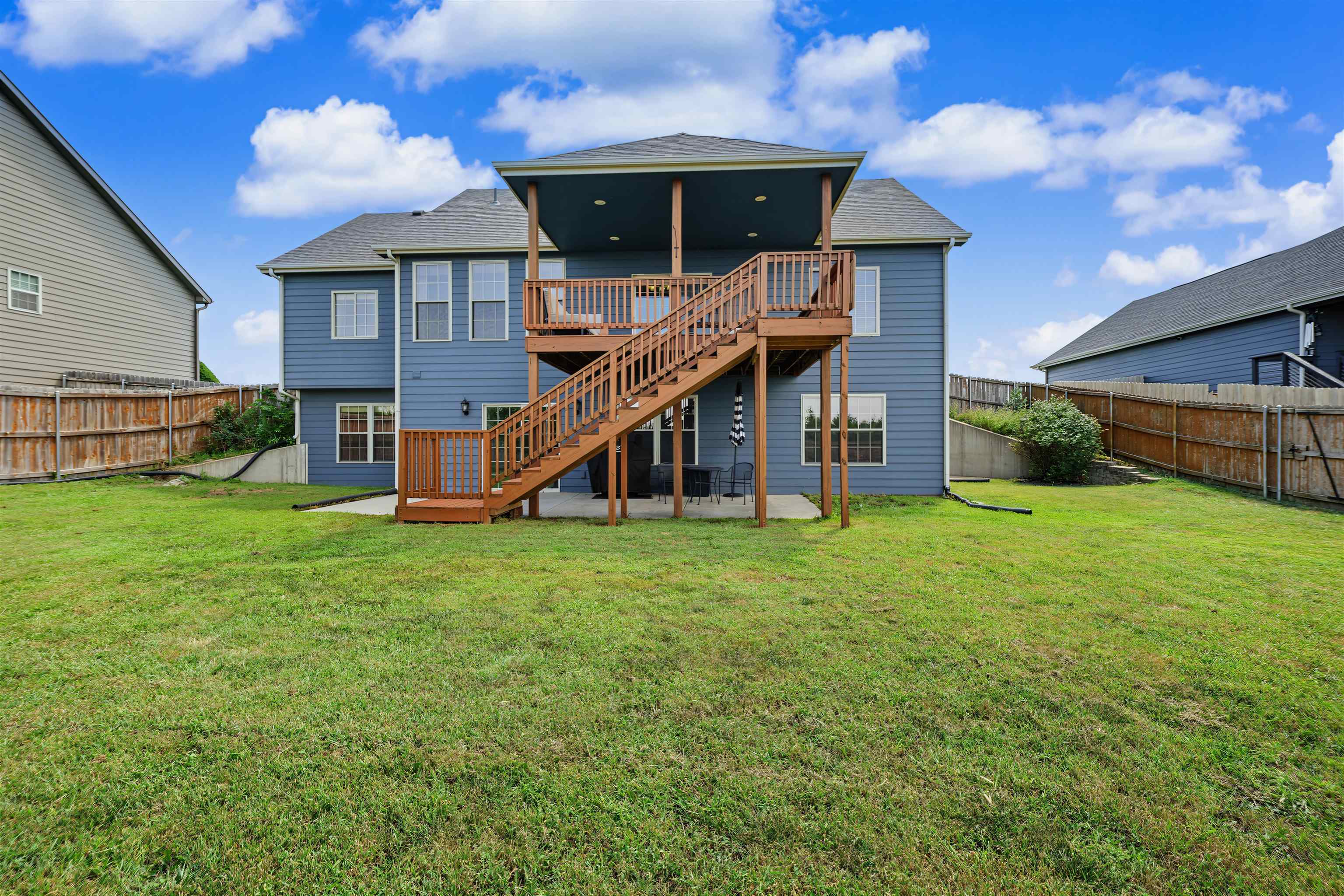 2108 Brookefield Dr, Salina, KS 67401
