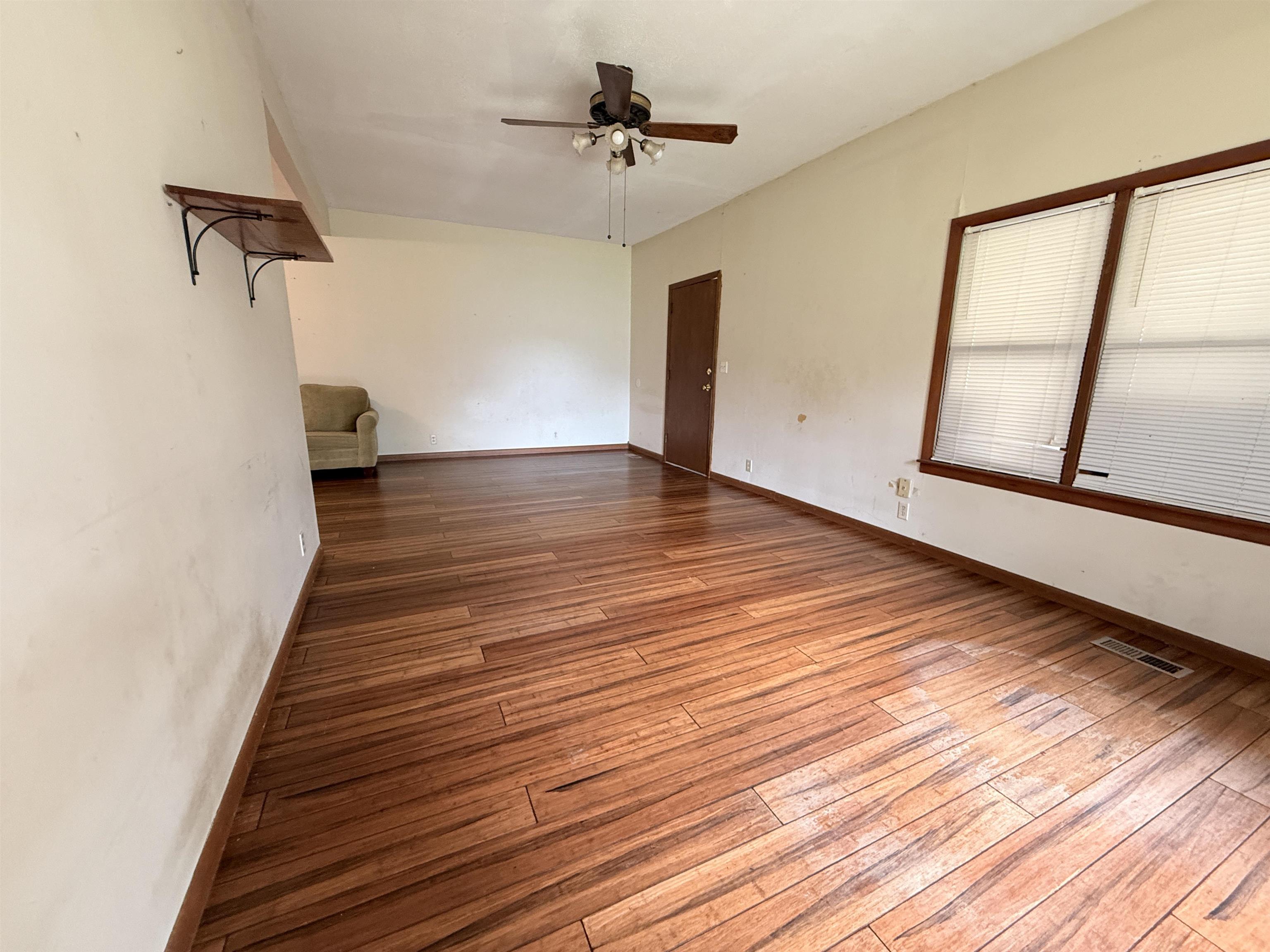 1121 N Osage St, El Dorado, KS 67042