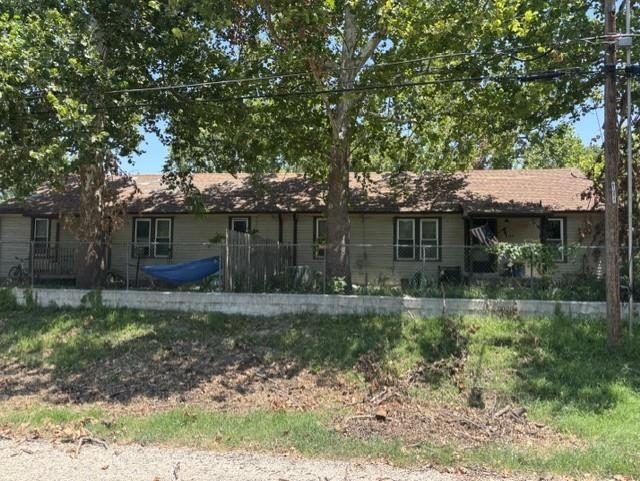1844-1908 N 5th St, Salina, KS 67401