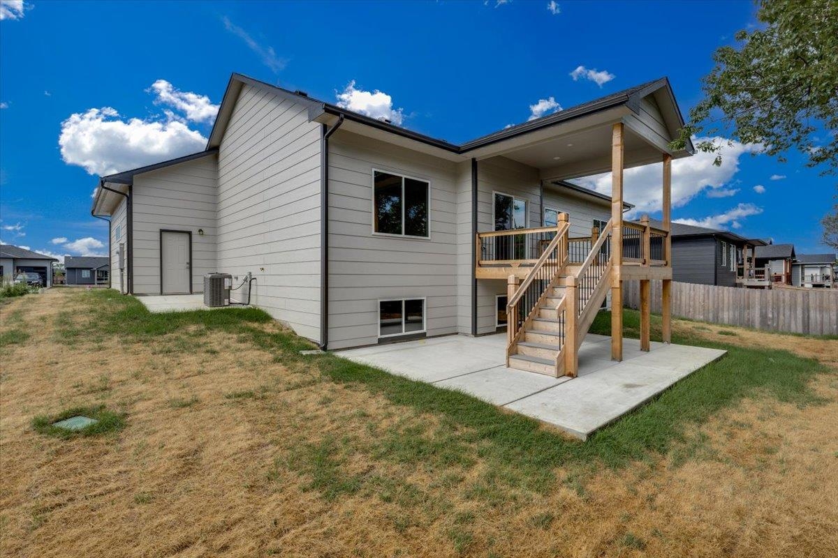 3311 S Linden Ct, Wichita, KS 67210