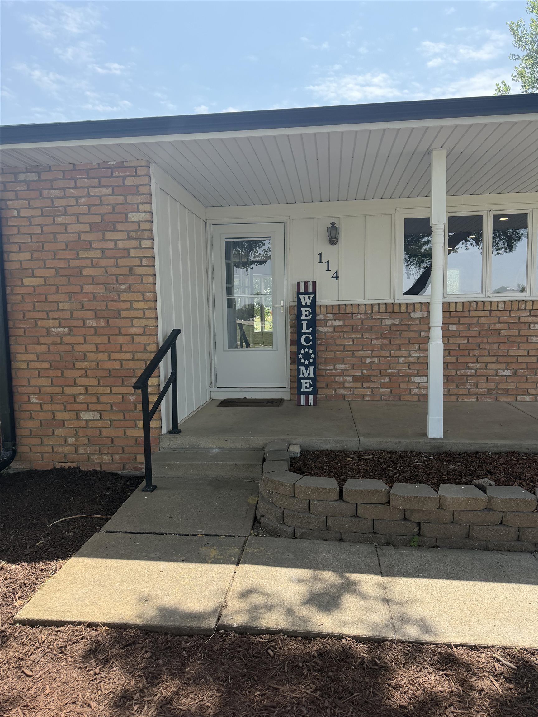 114 E Wayne Ave, Salina, KS 67401