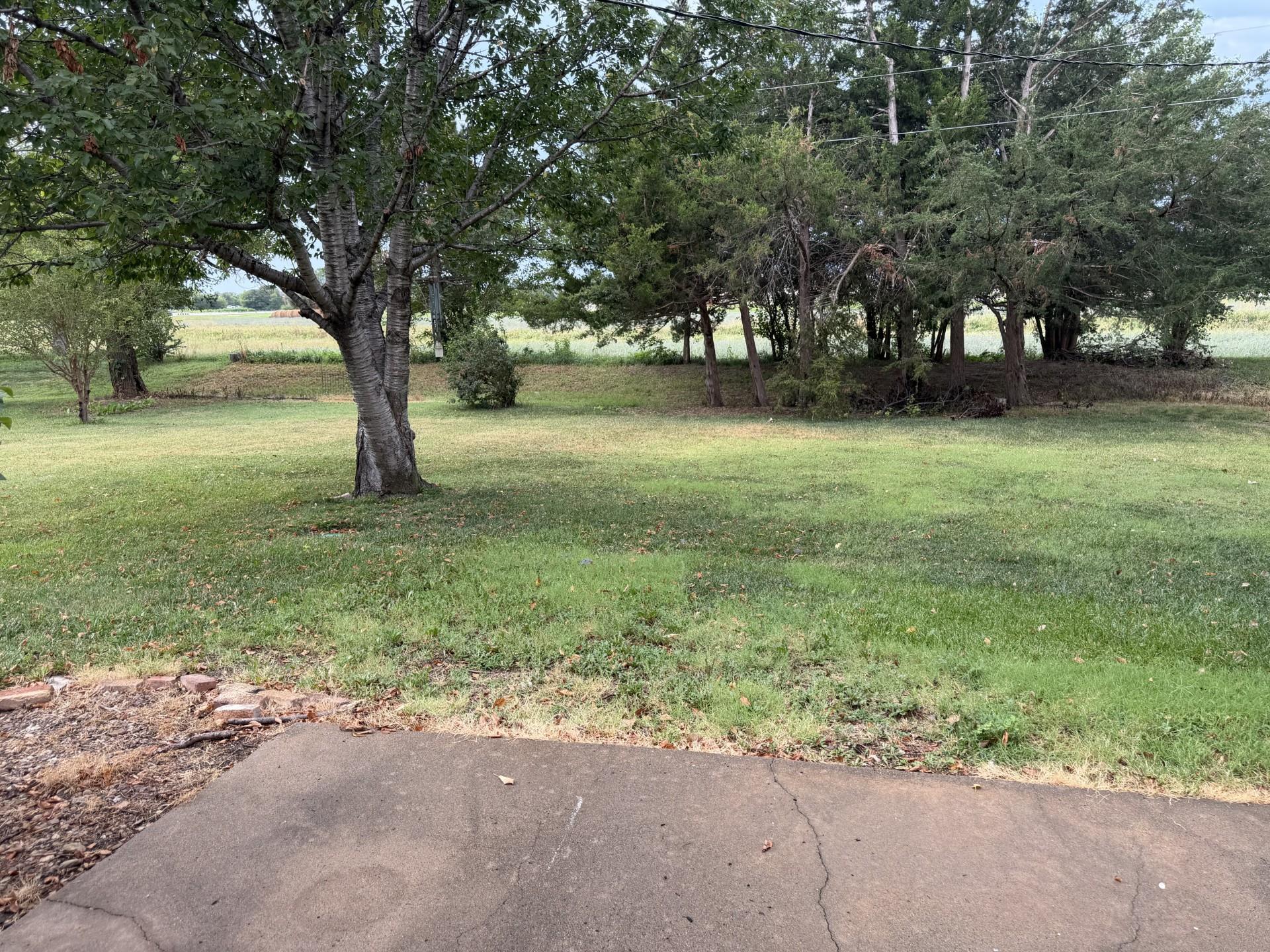 114 E Wayne Ave, Salina, KS 67401