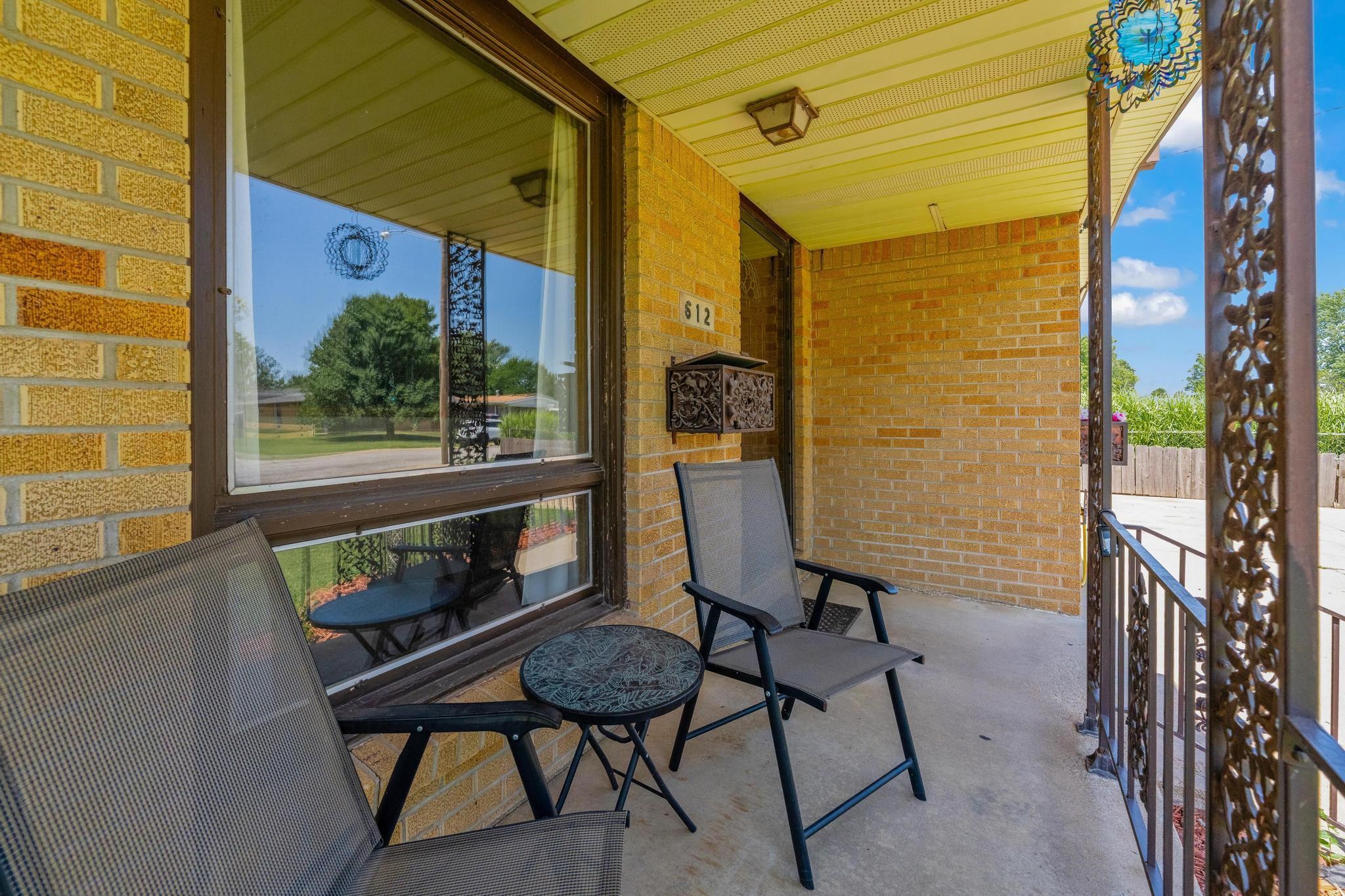 612 N Delrose, Wellington, KS 67152