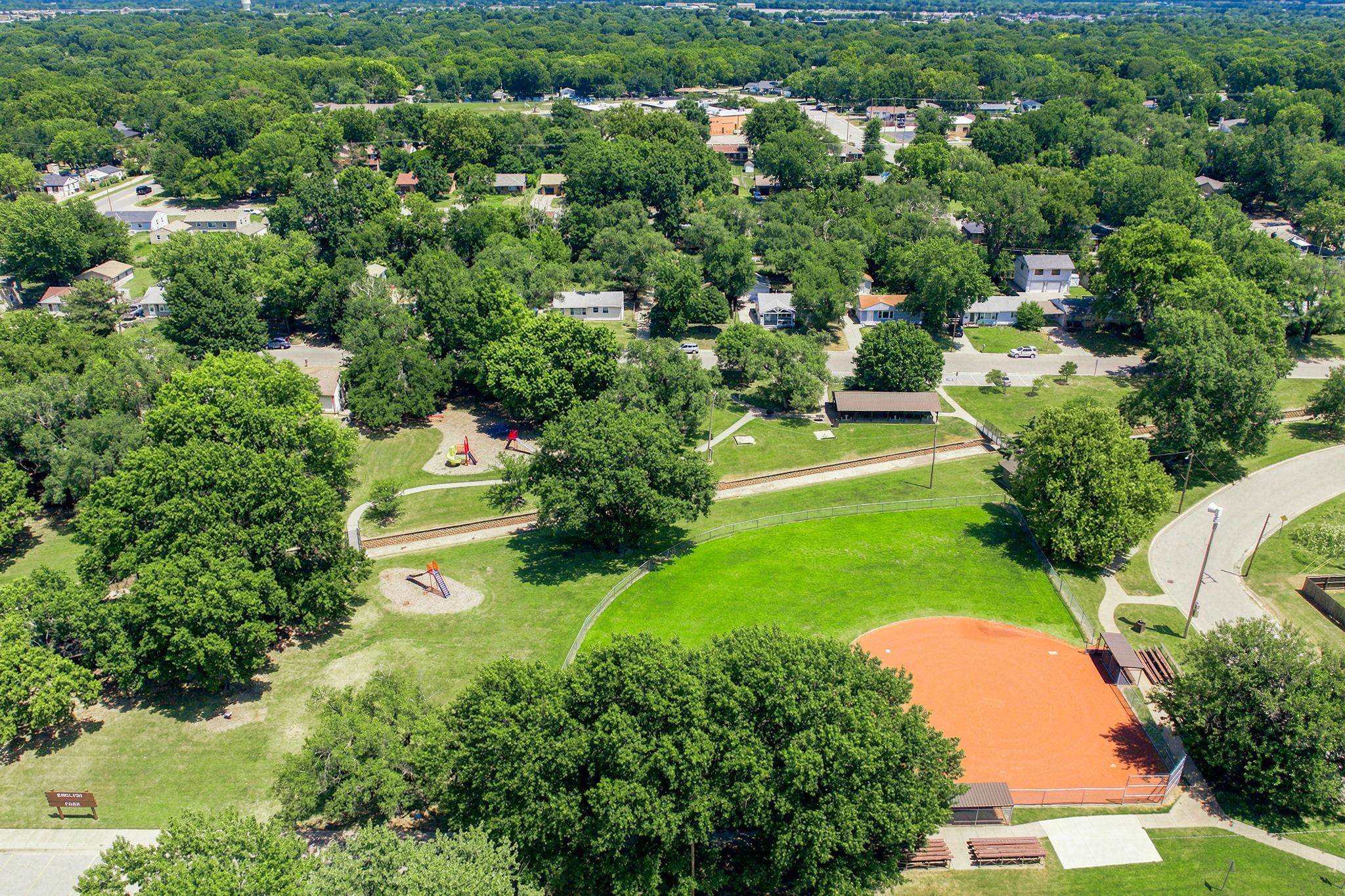 837 N Westview, Derby, KS 67037