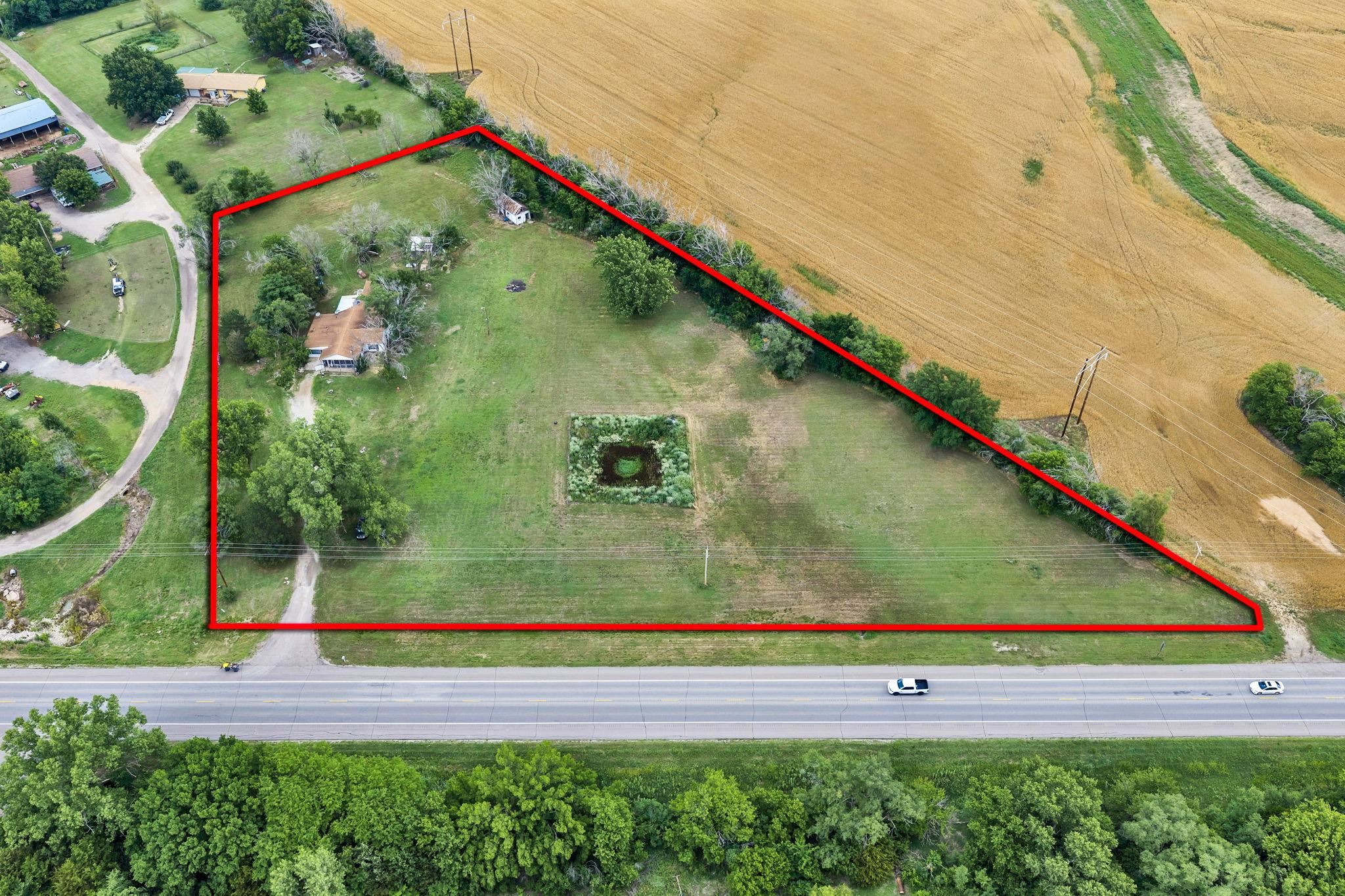 1332 N Hwy 15, Mulvane, KS 67110