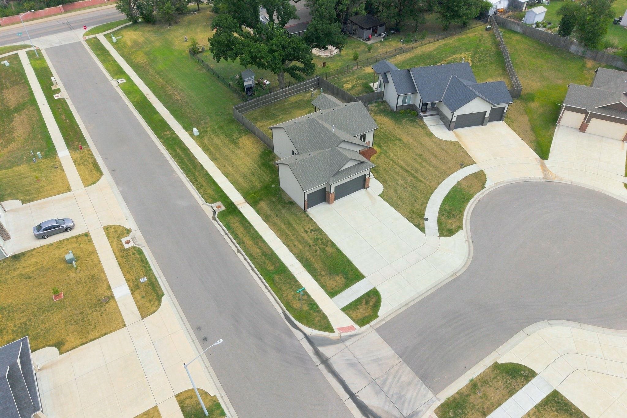 1118 Sontag Ct, Derby, KS 67037