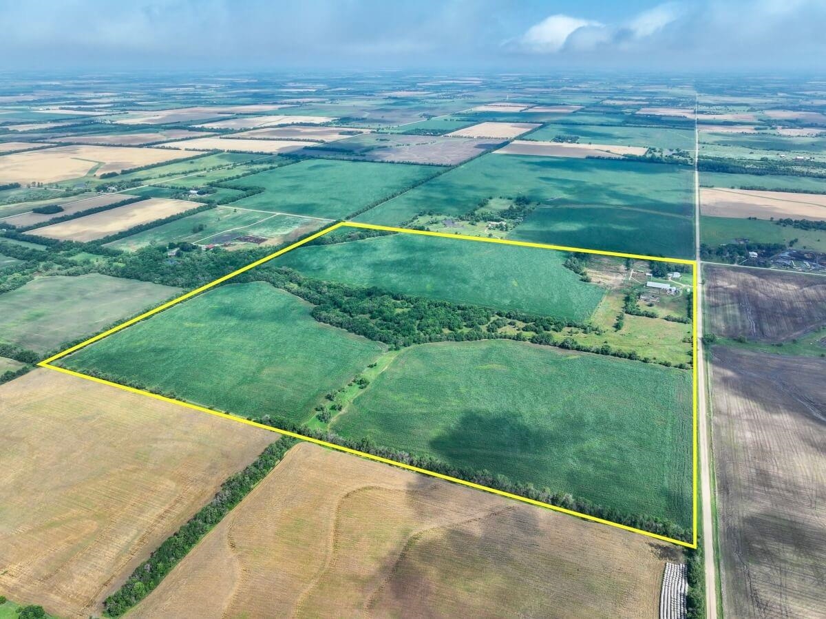 8227 N Rock Rd, Walton, KS 67151