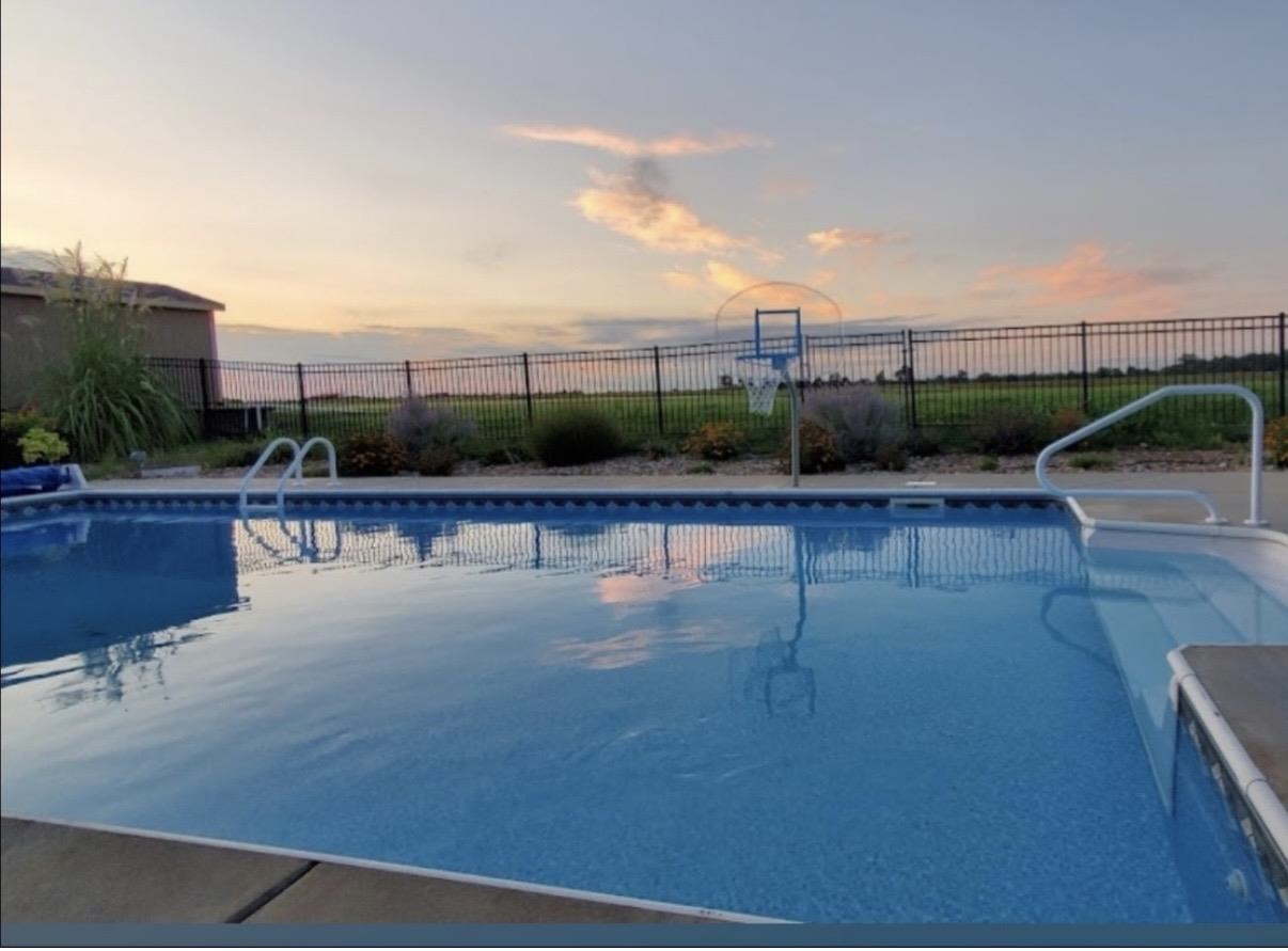 605 Wickersham Dr, Mcpherson, KS 67460