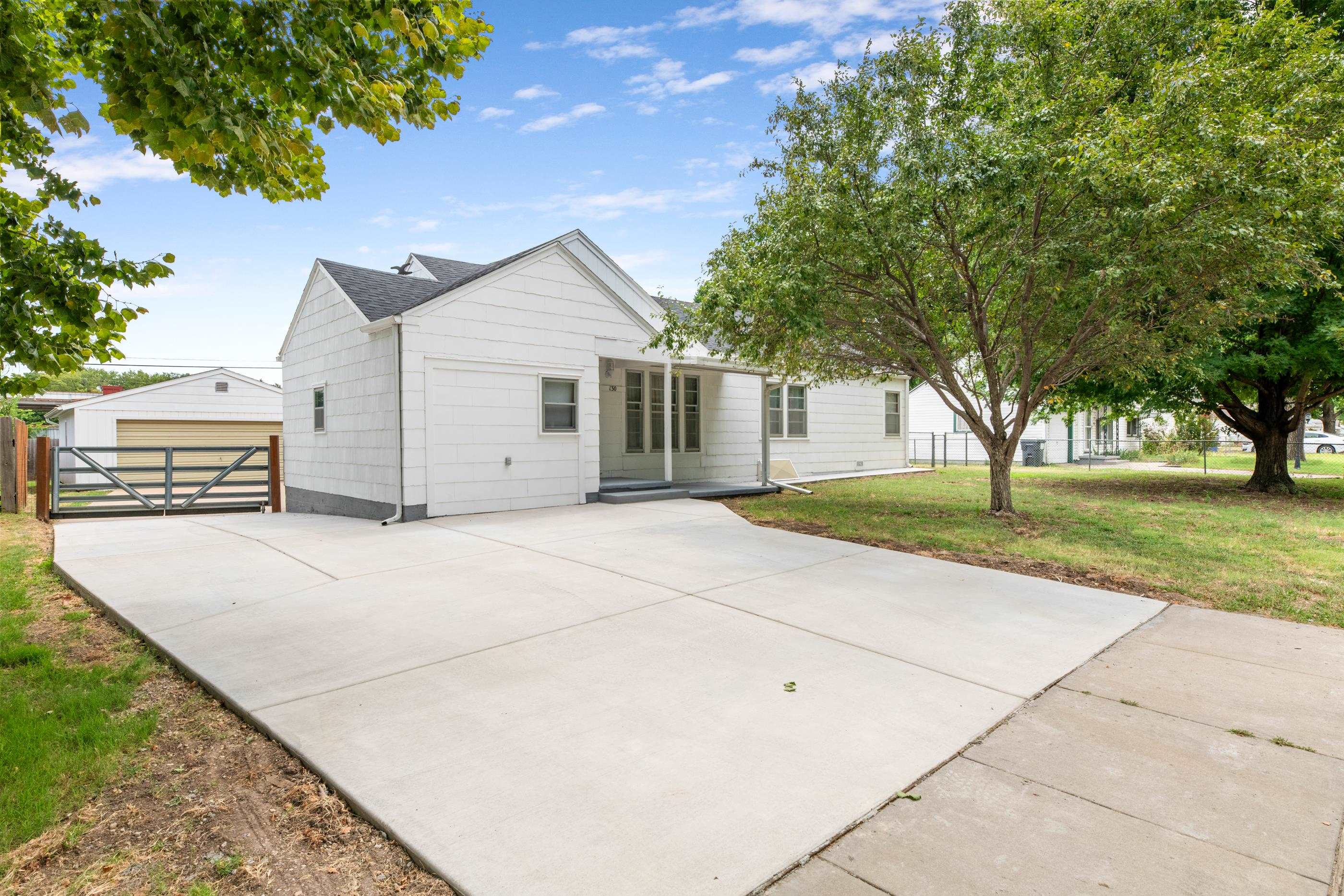 130 S Colorado St, Wichita, KS 67209
