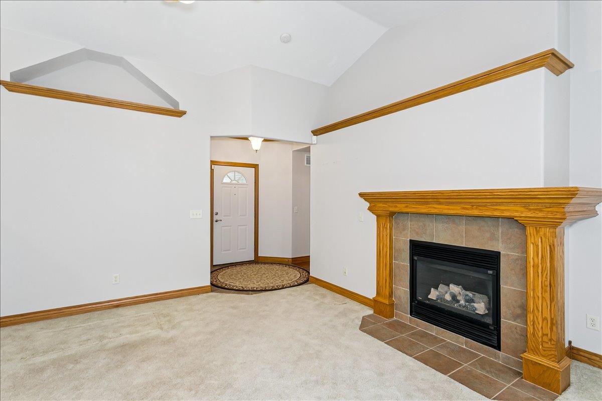 572 N Creek Trl, Kechi, KS 67067