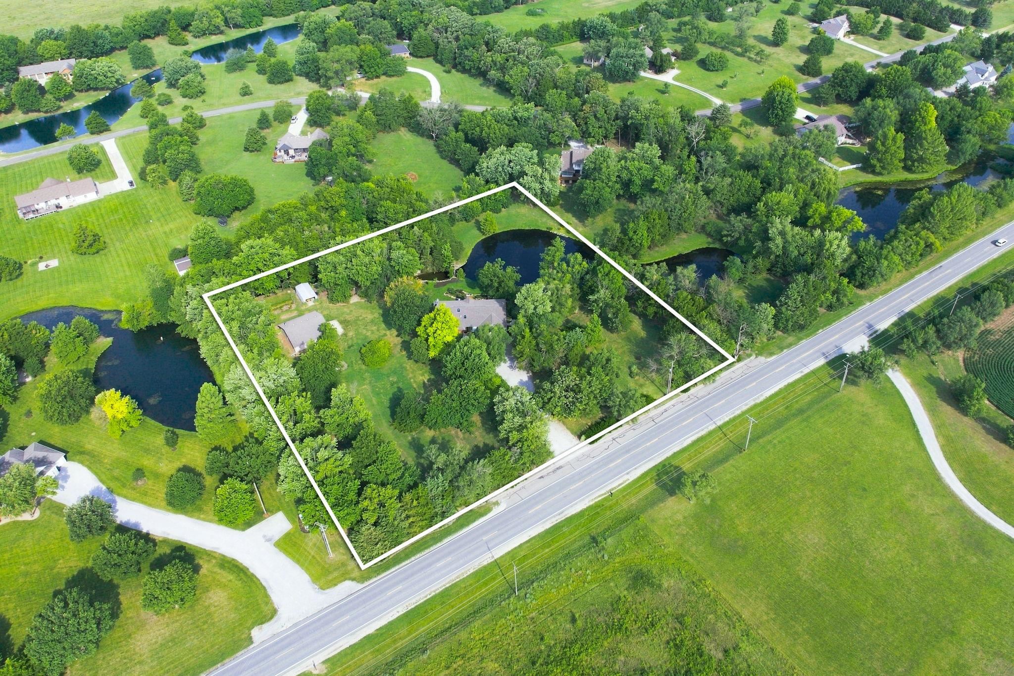 7737 SW Santa Fe Lake Rd, Augusta, KS 67010