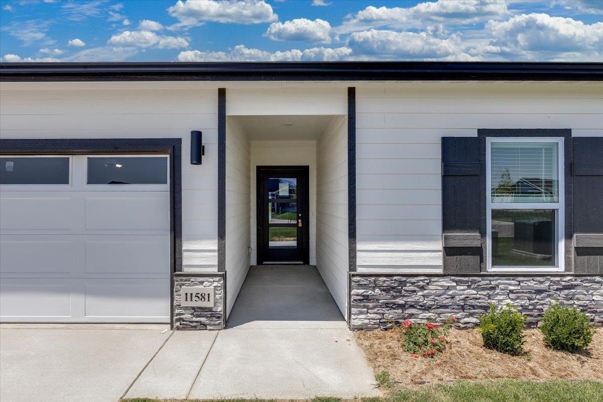 11581 W Scarlett Ct, Maize, KS 67101