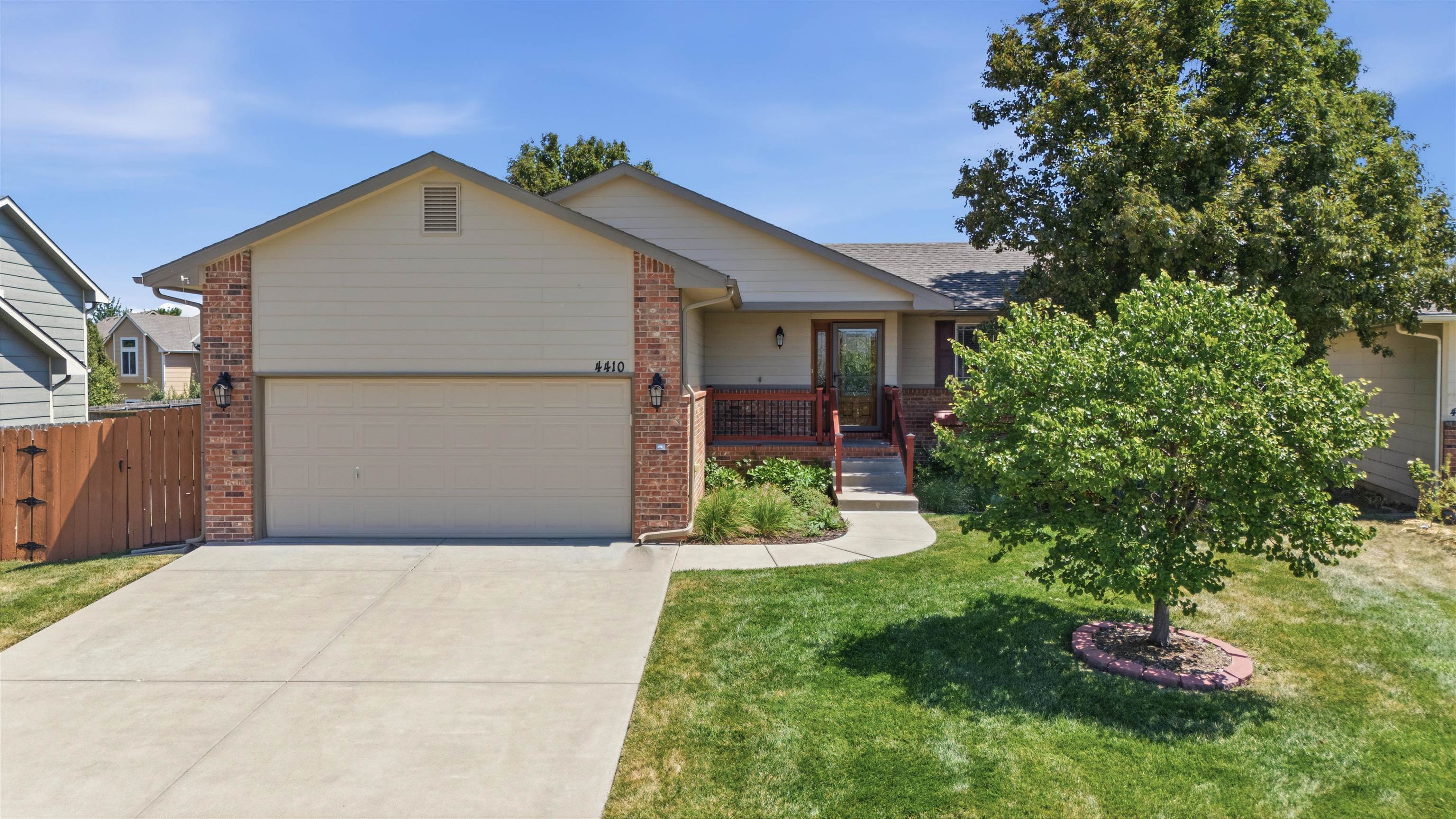 4410 E Falcon St, Wichita, KS 67220