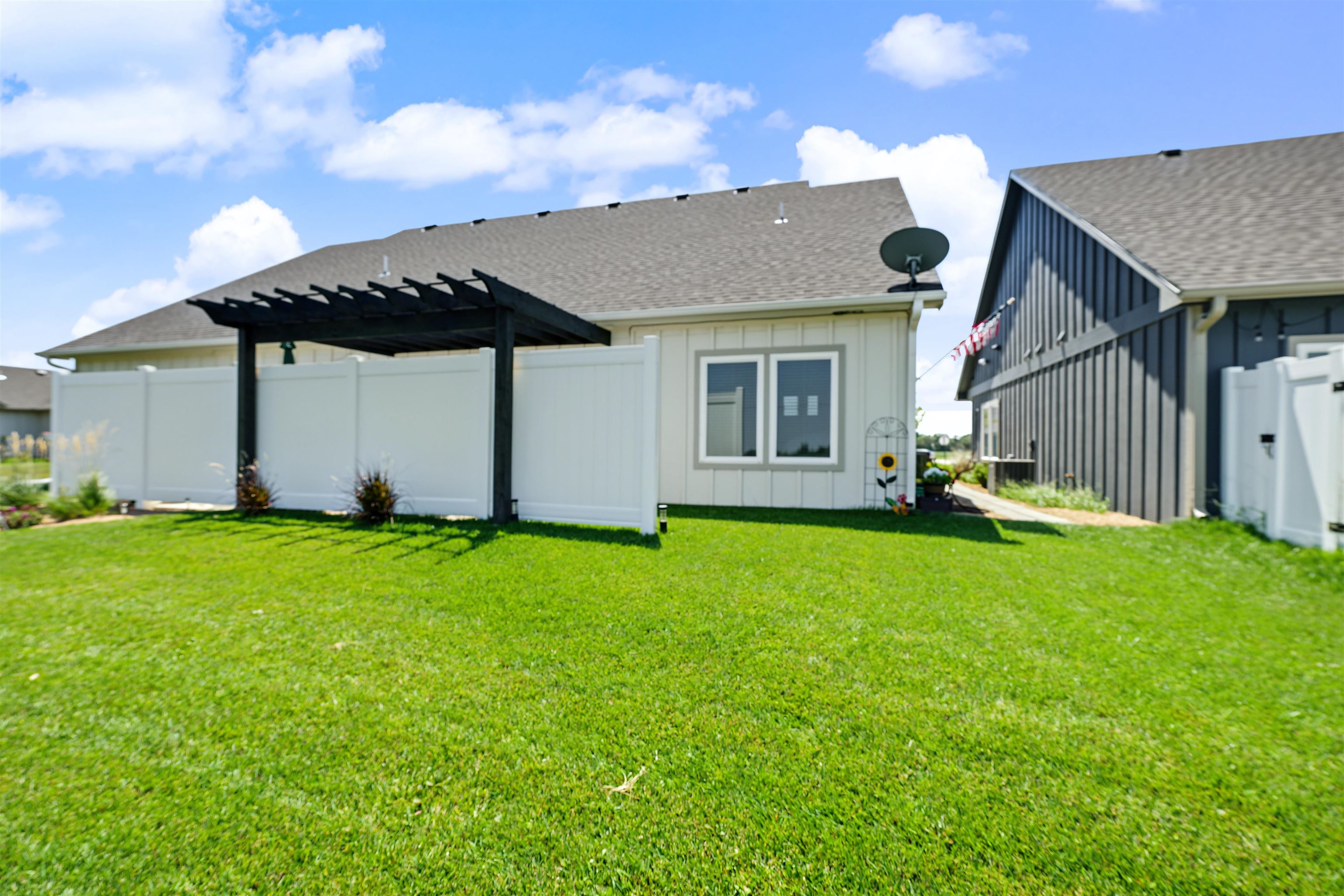1007 Lingonberry Ln, Lindsborg, KS 67456