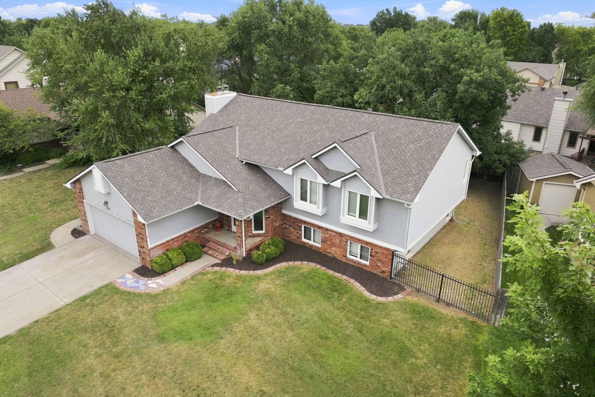 124 N Mars St, Wichita, KS 67212