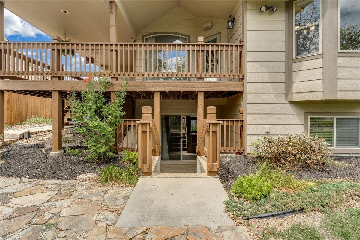2622 N Fieldstone St, Andover, KS 67002