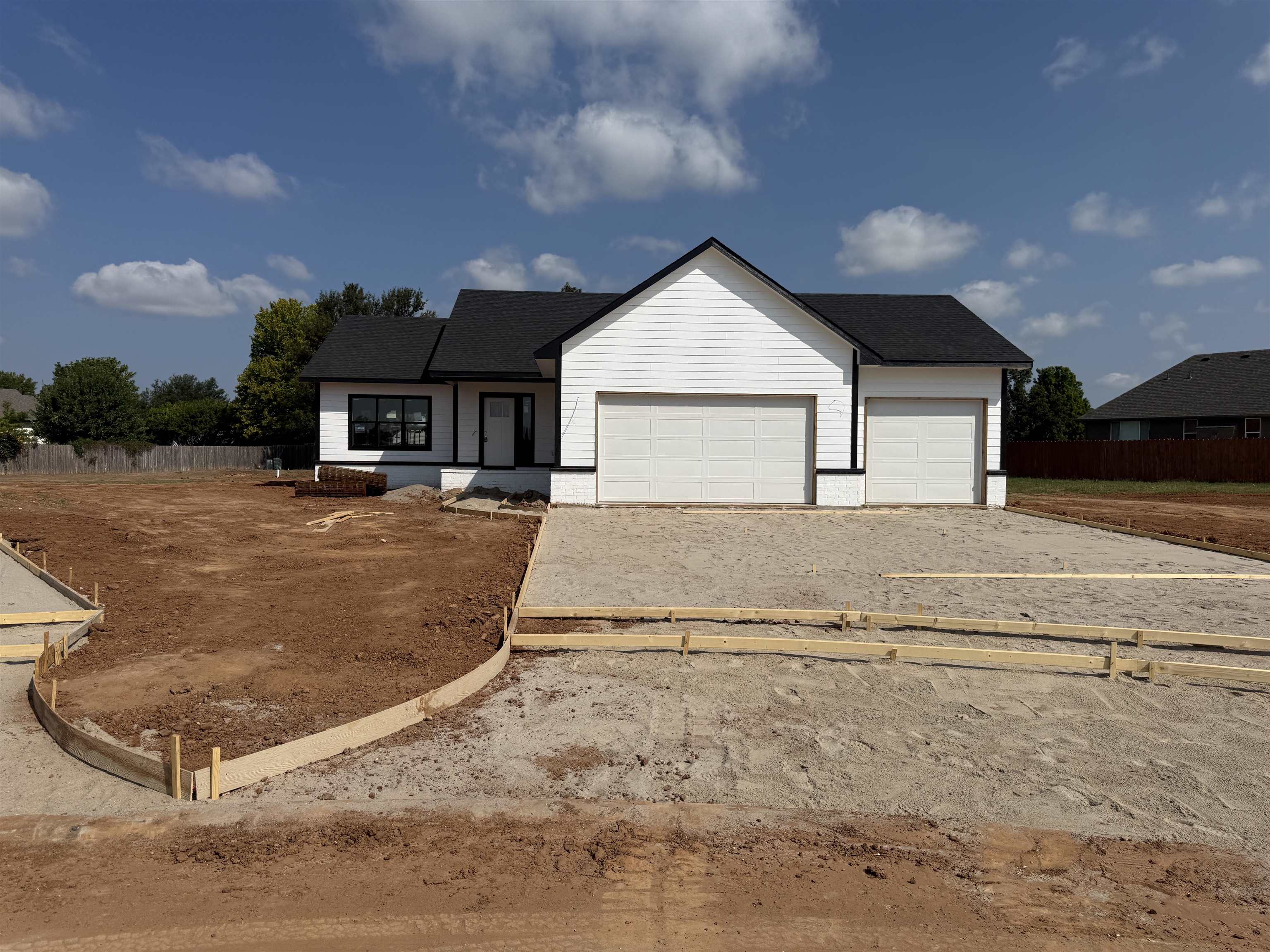 411 S Stoney Creek St, Clearwater, KS 67060