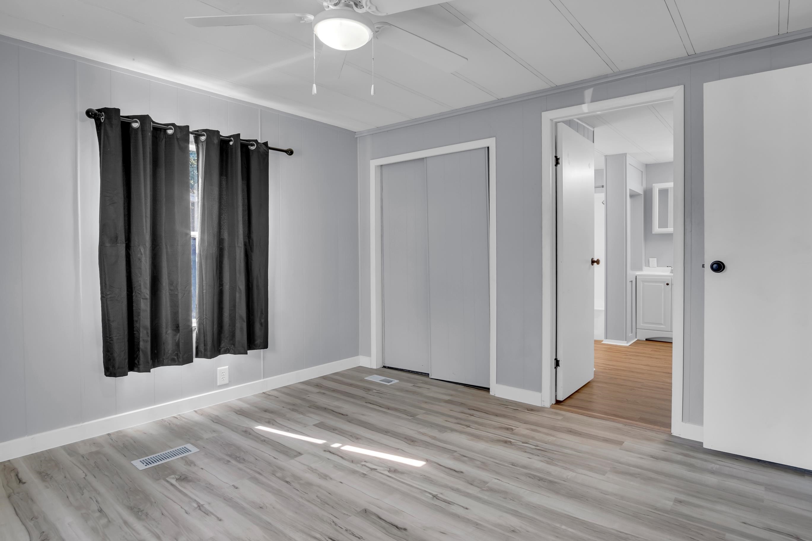 1108 E 9th, Newton, KS 67114
