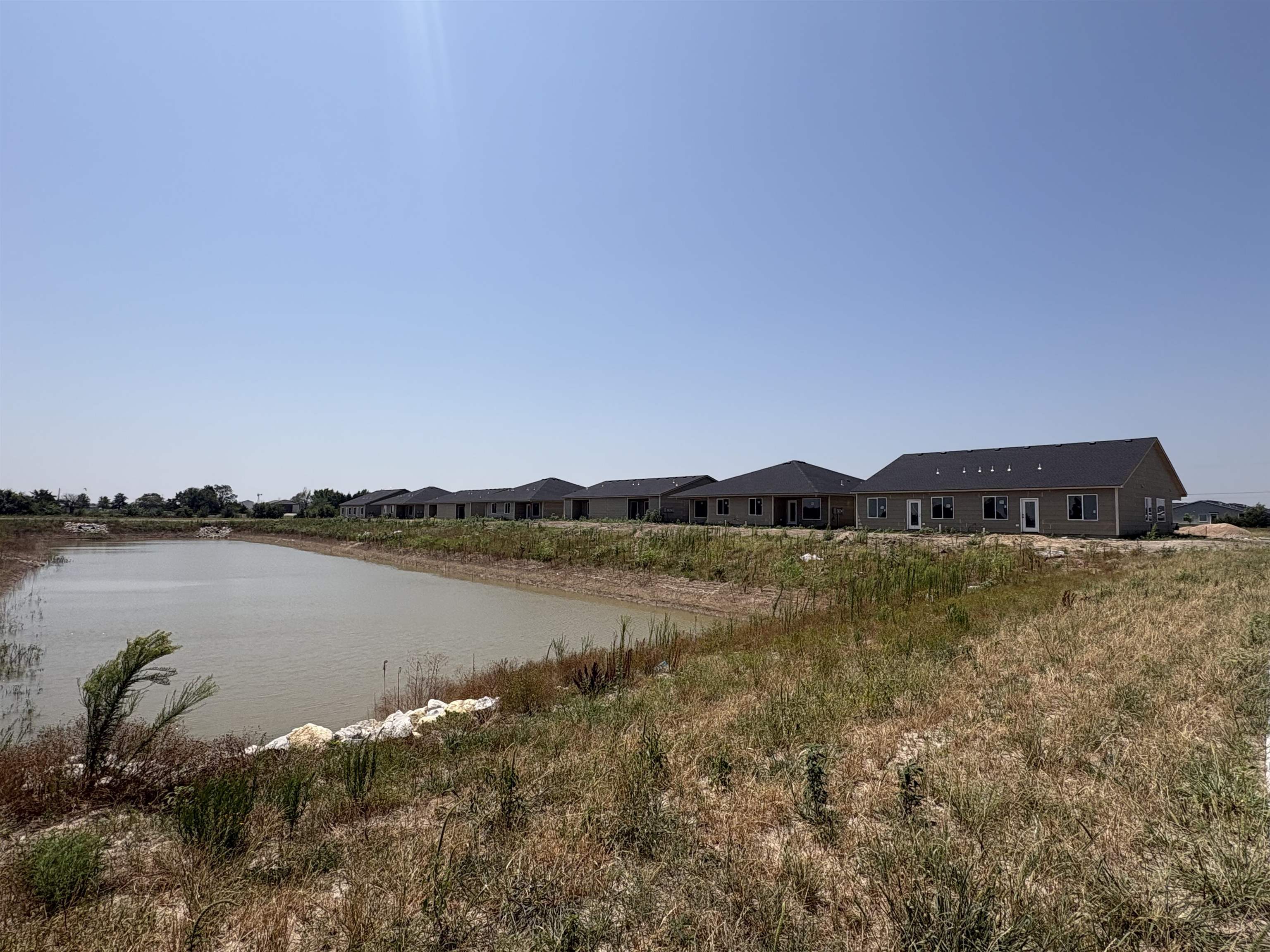 2924 S Denene St Units 100 & 200, Wichita, KS 67215