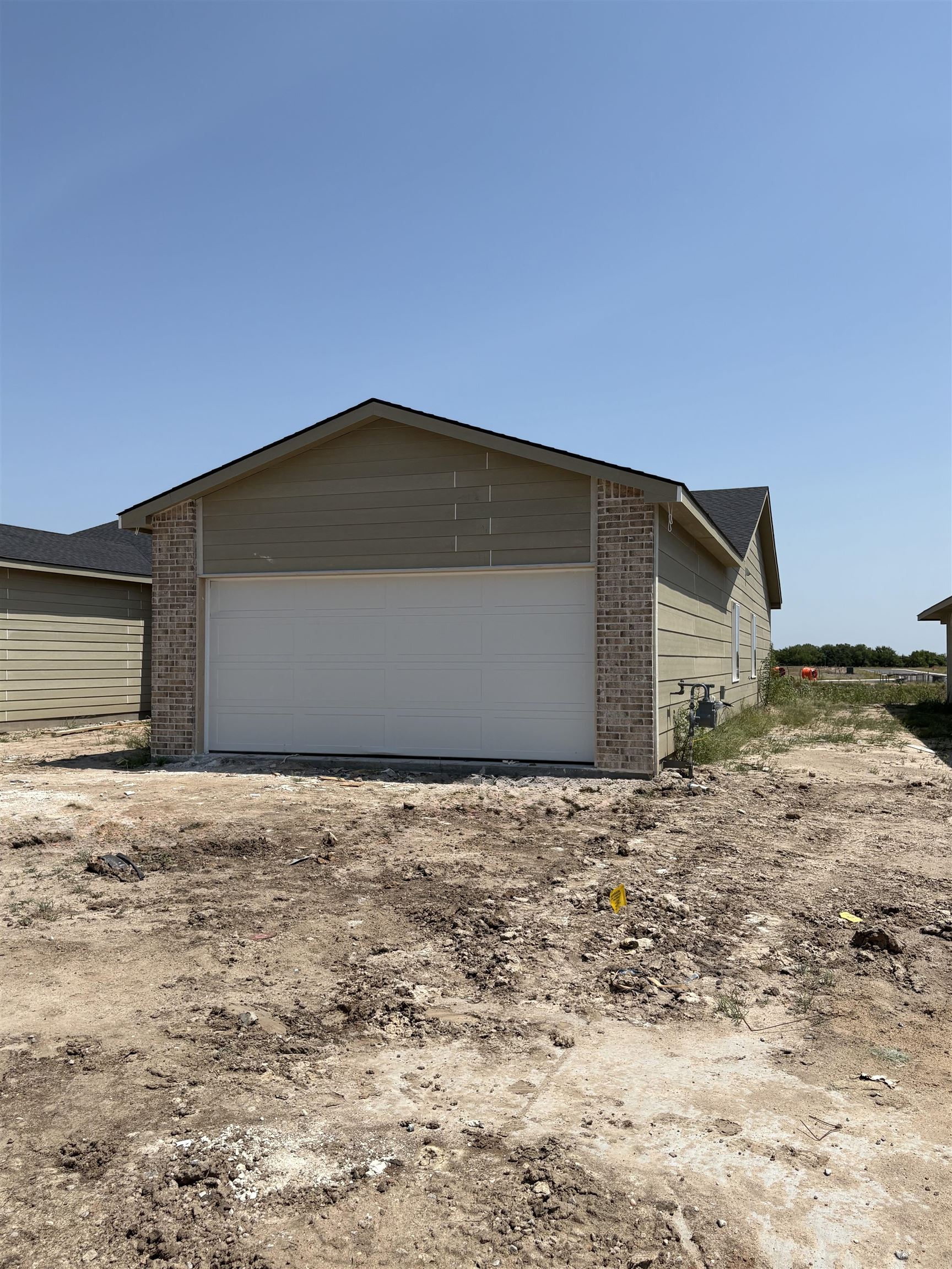 2912 S Denene St Units 100 & 200, Wichita, KS 67215