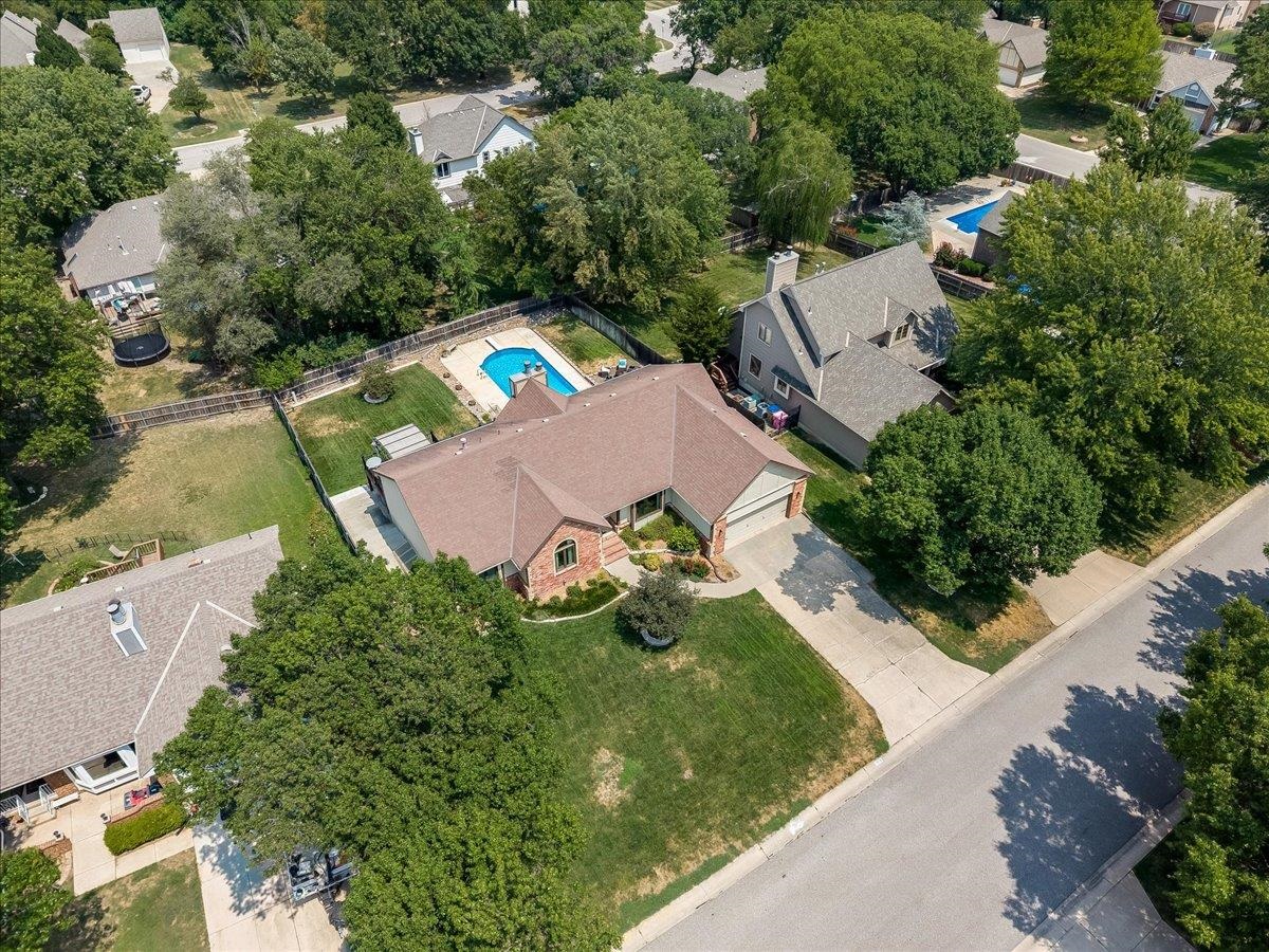 1518 E Pheasant Rn, Derby, KS 67037